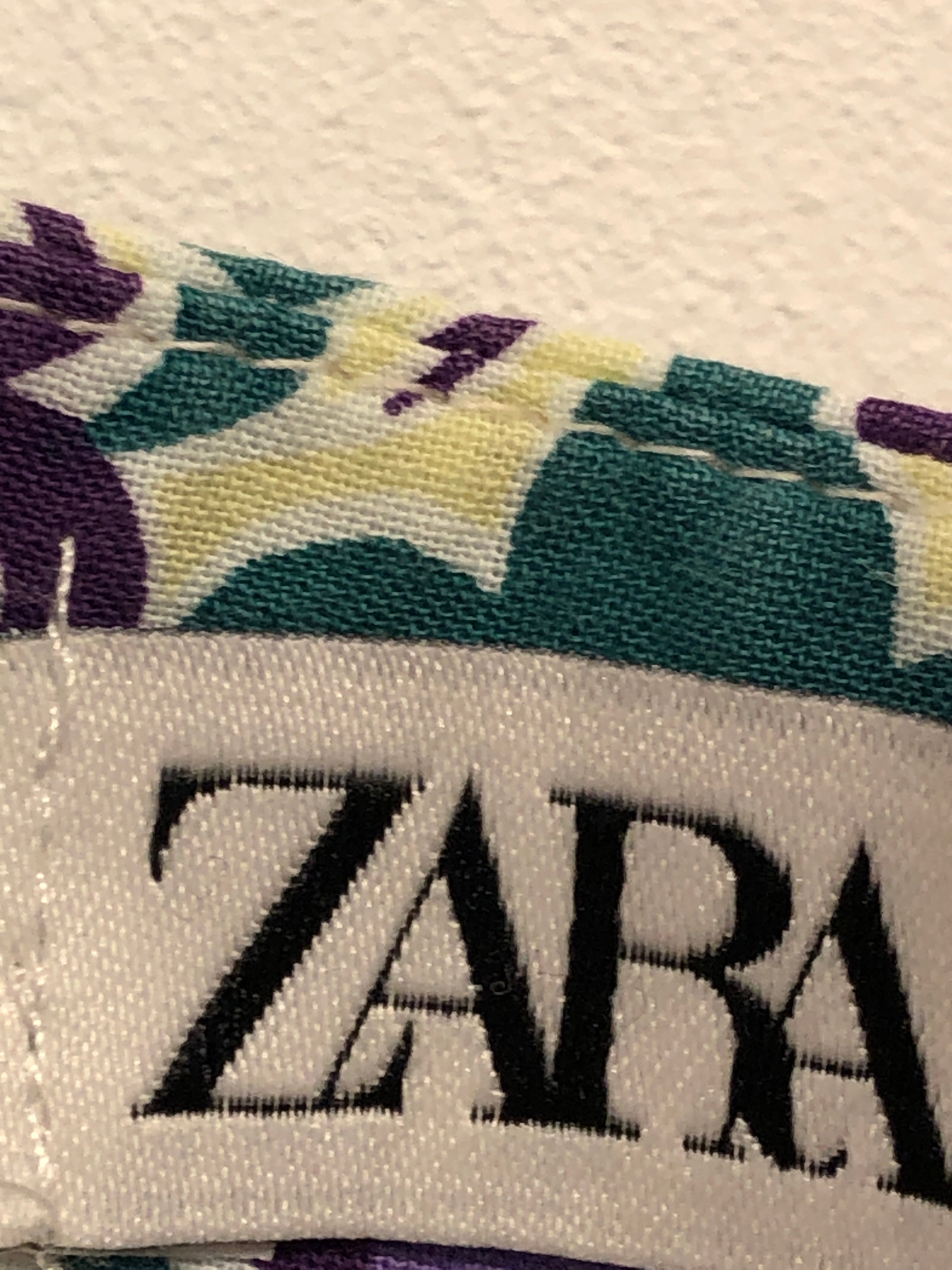 Zara Bukser