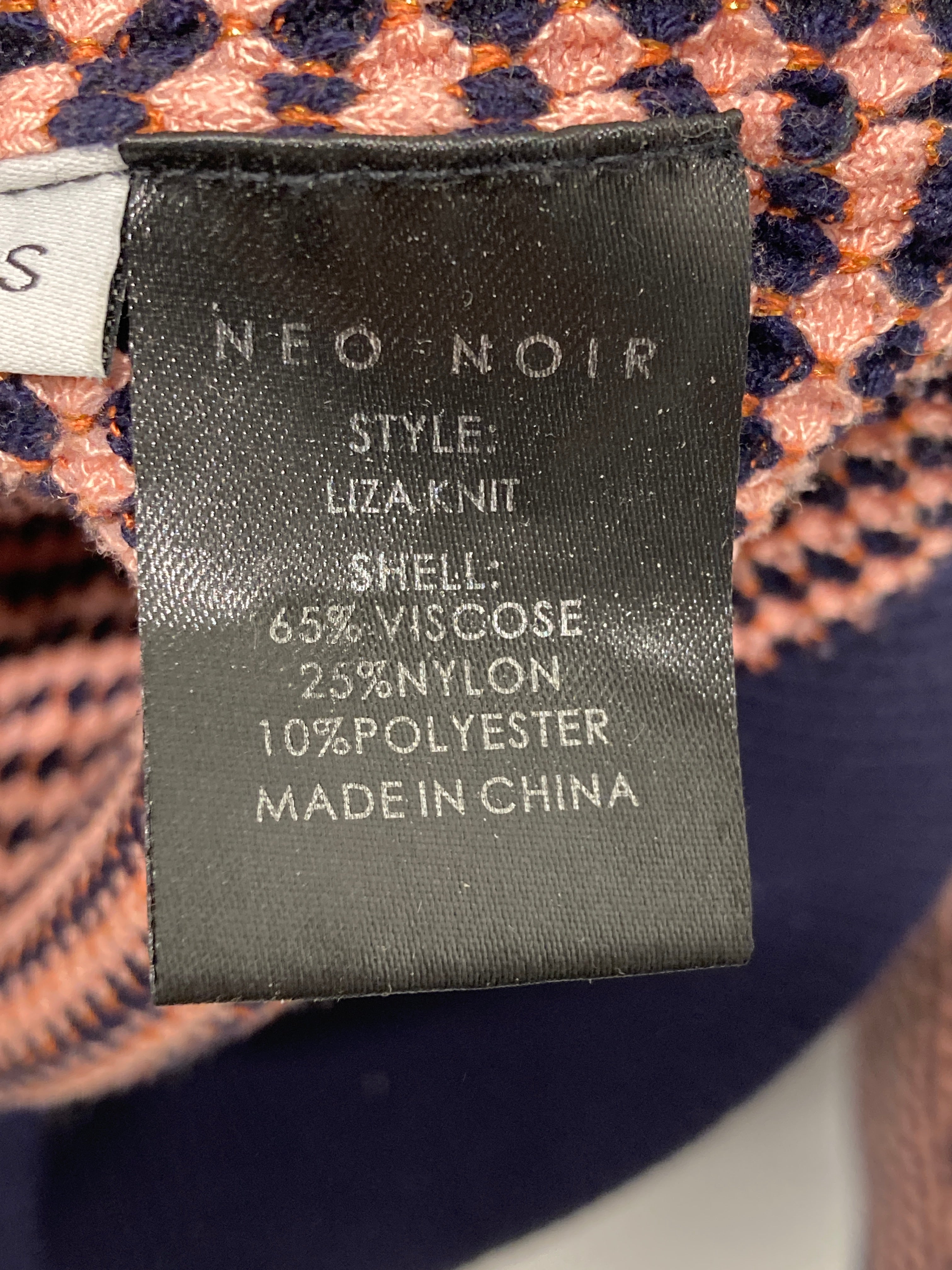 Neo Noir Bluse