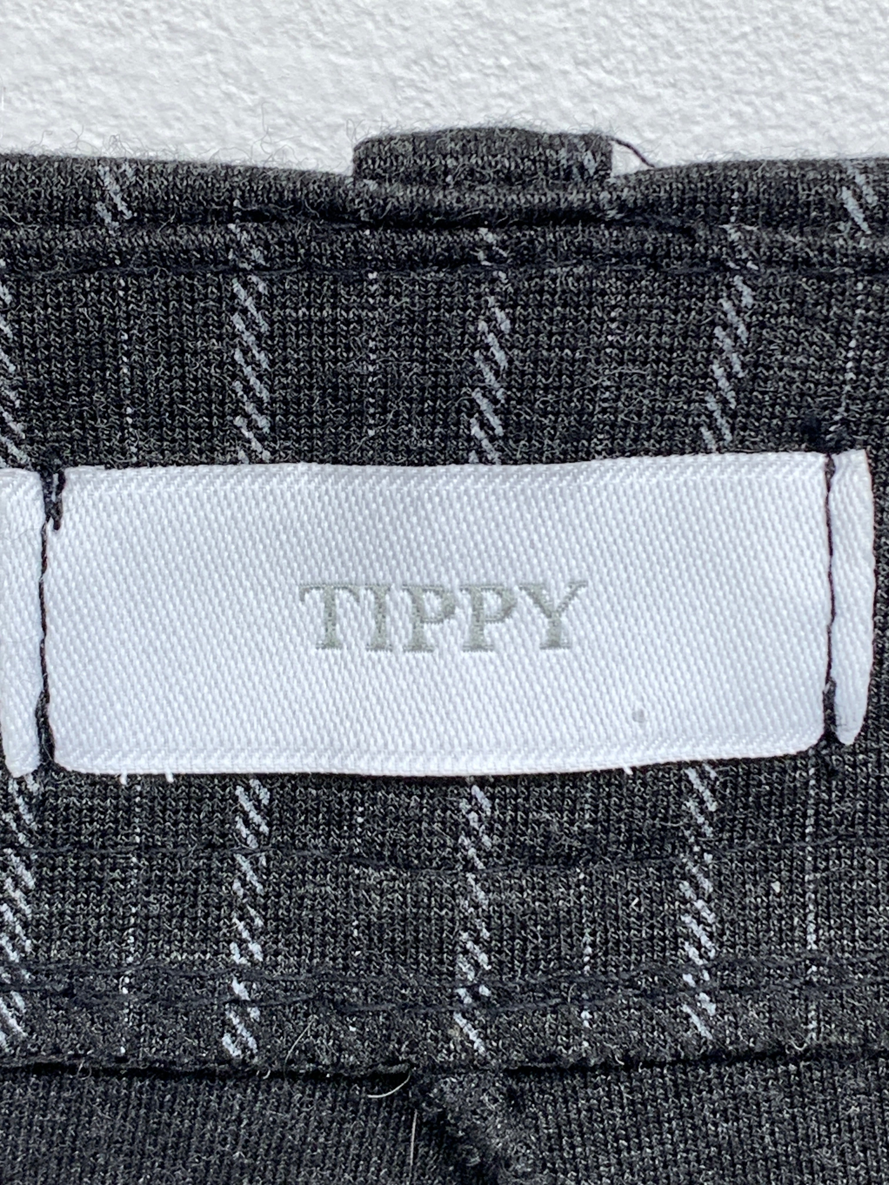 Tippy Bukser