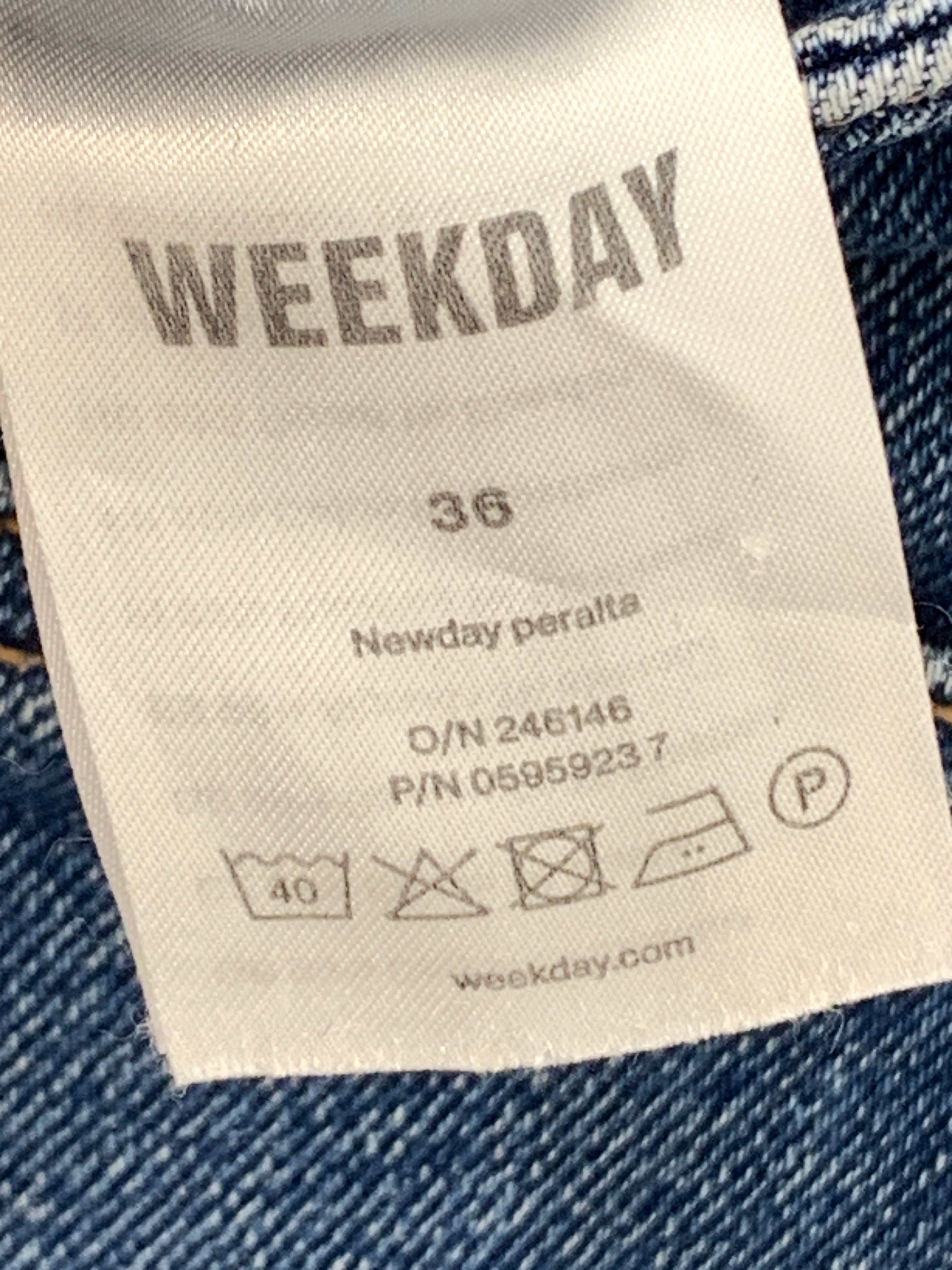 Weekday Shorts