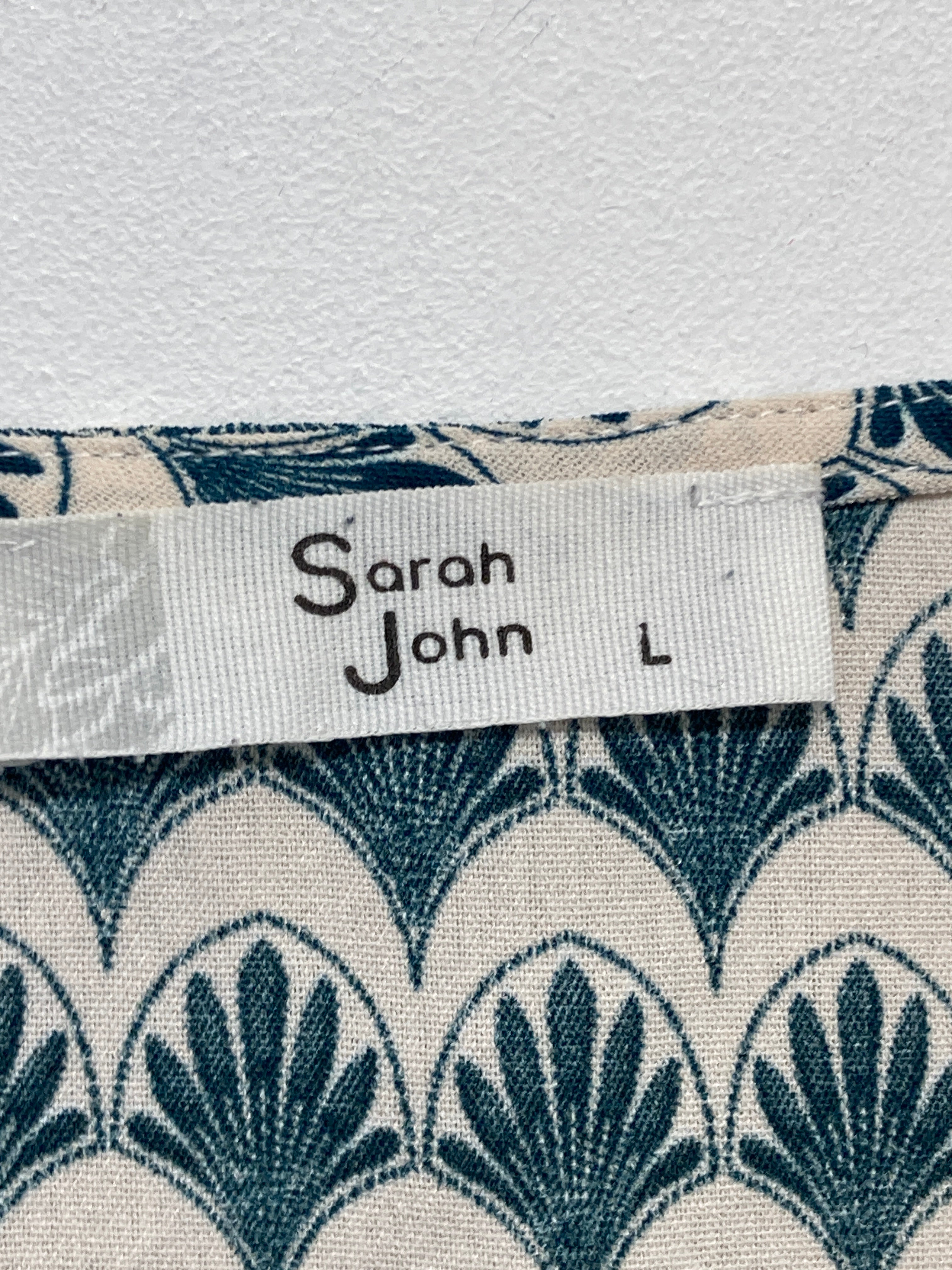 Sarah John Skjorte