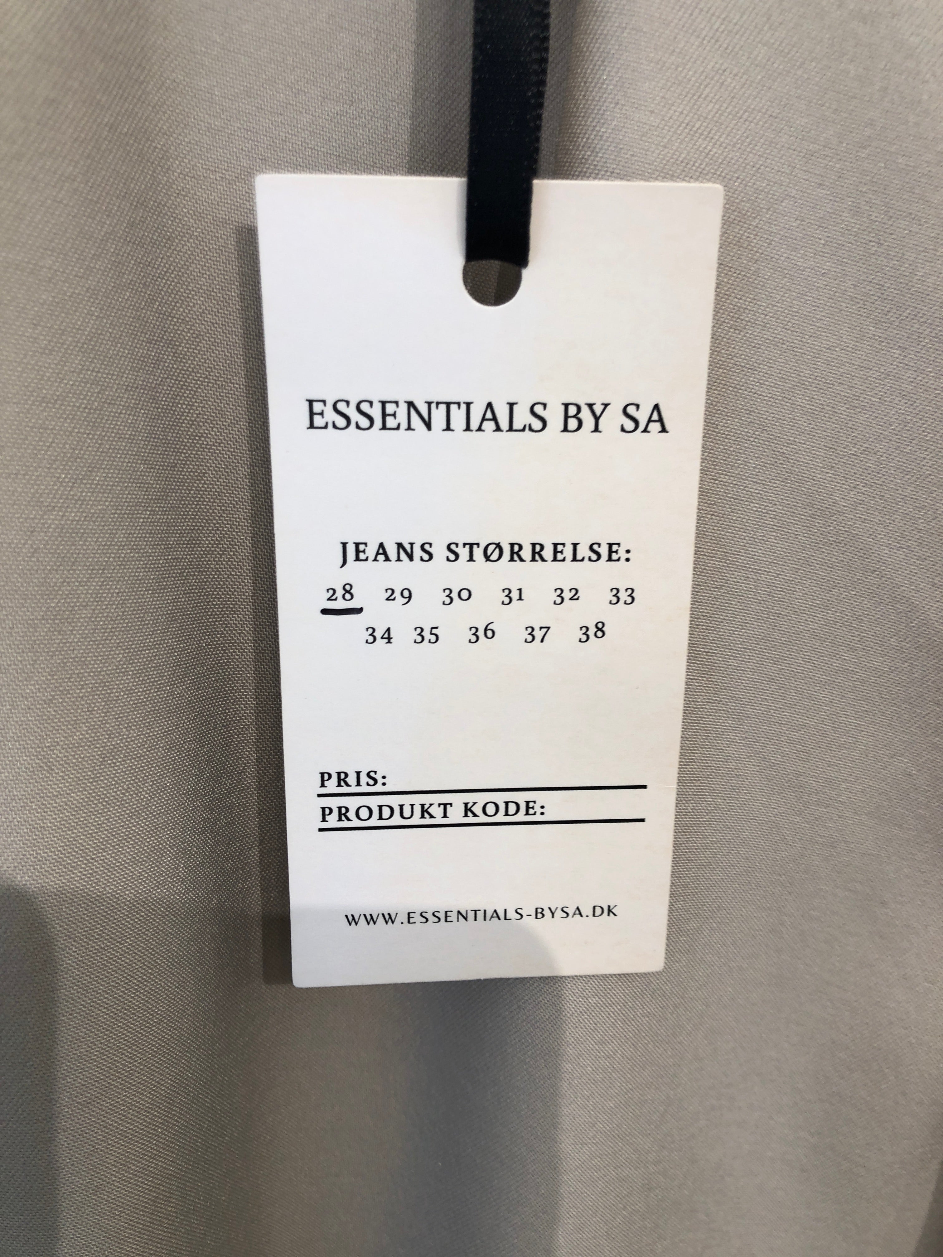 Essentials By Sa Bukser