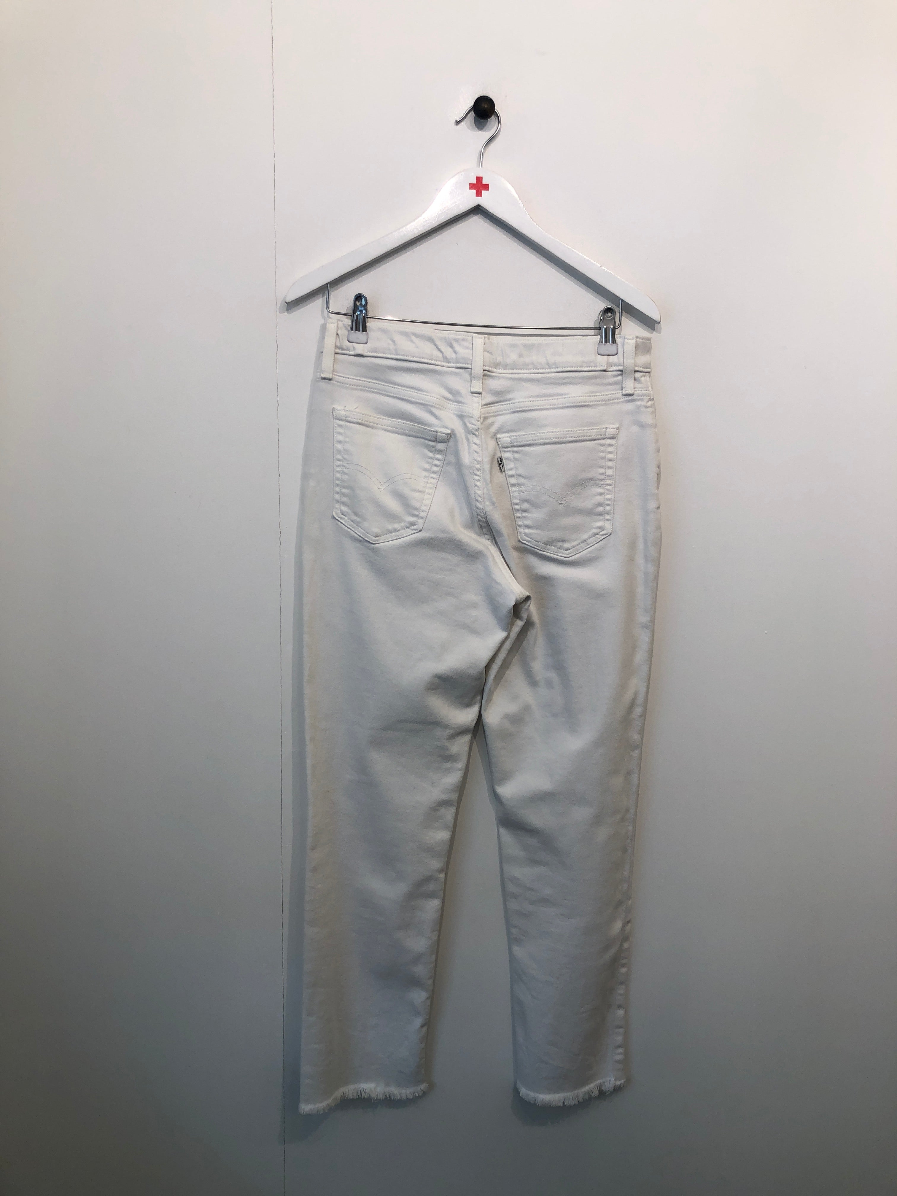 Levis Bukser