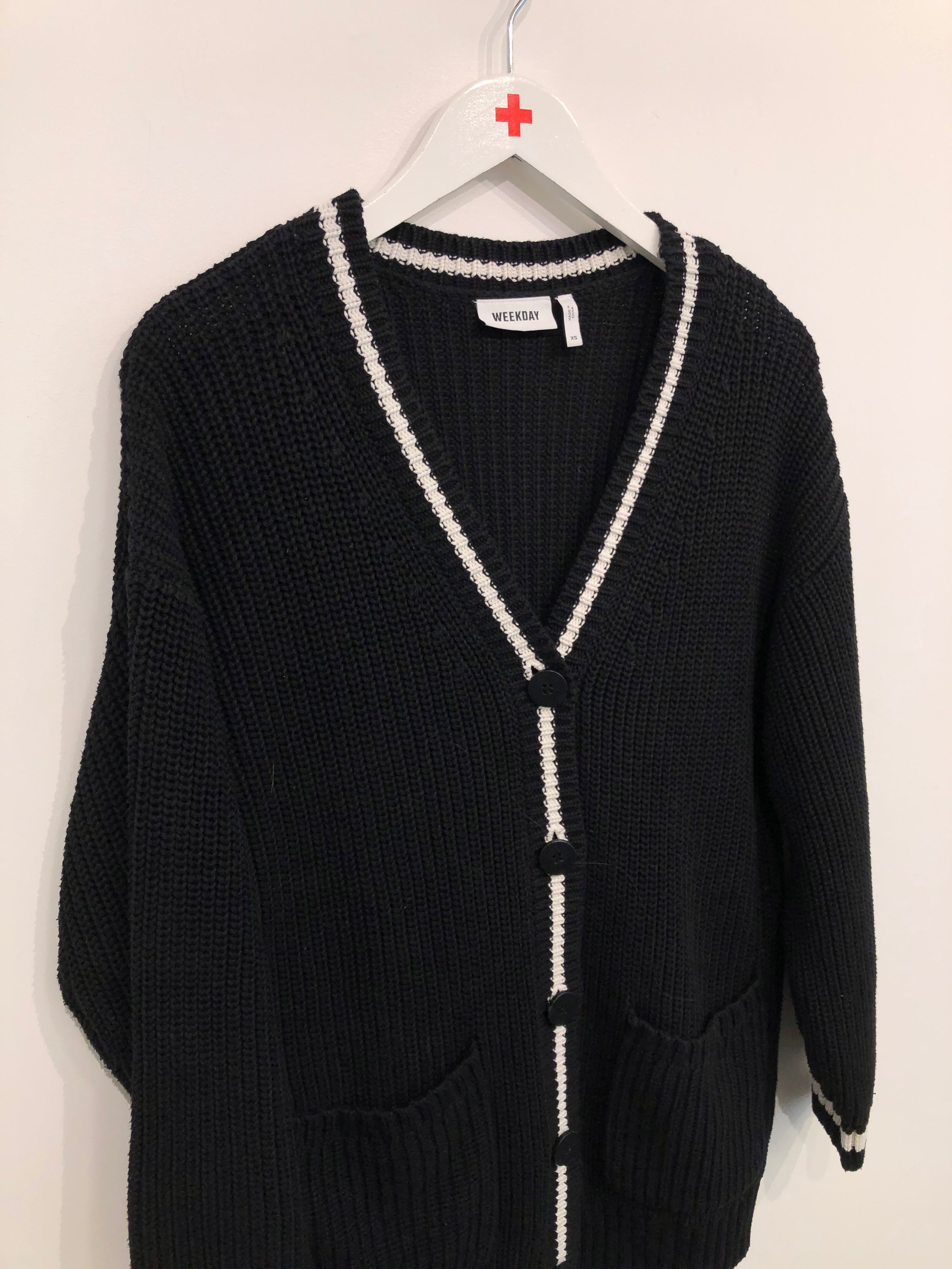 Weekday Strikket Cardigan