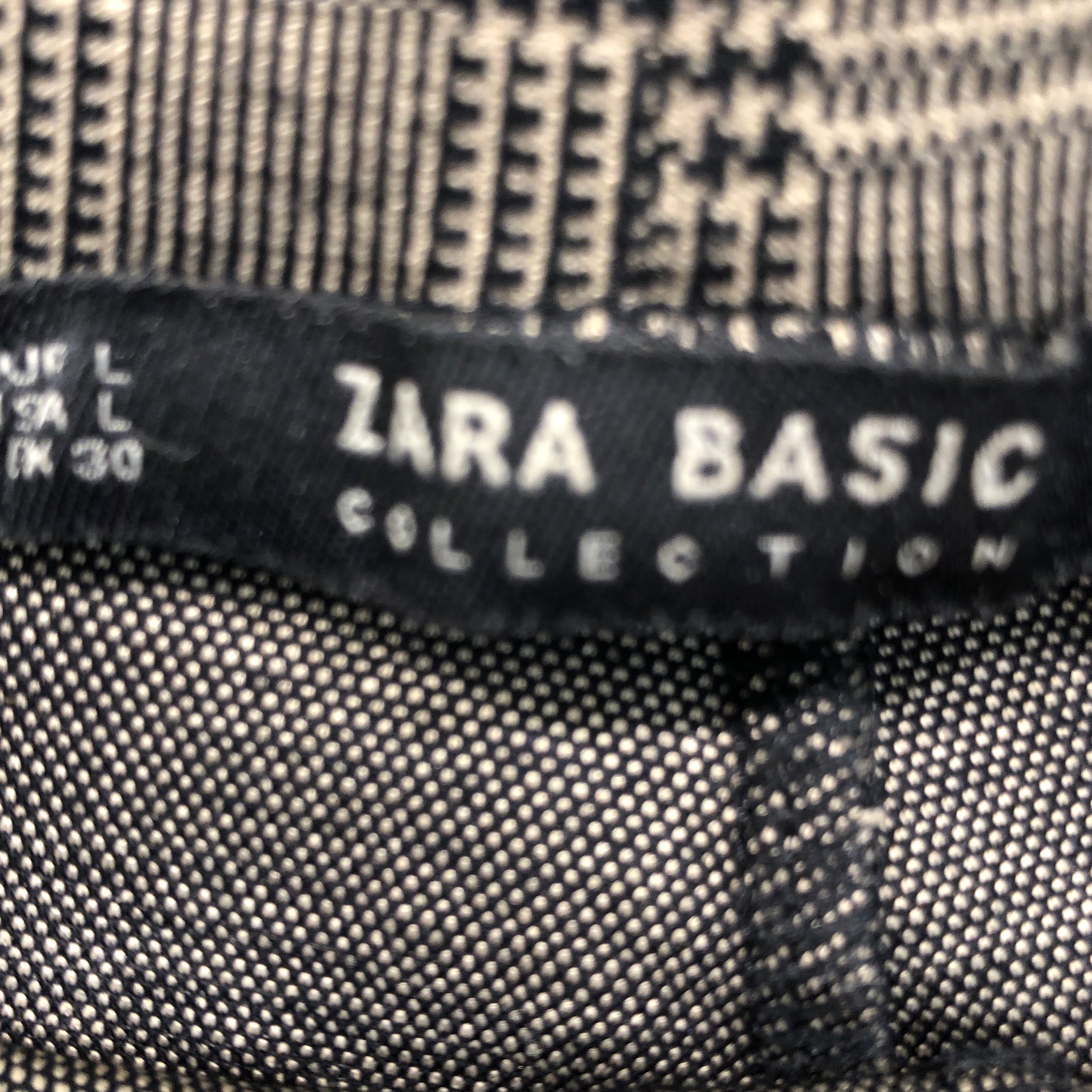 Zara Bukser