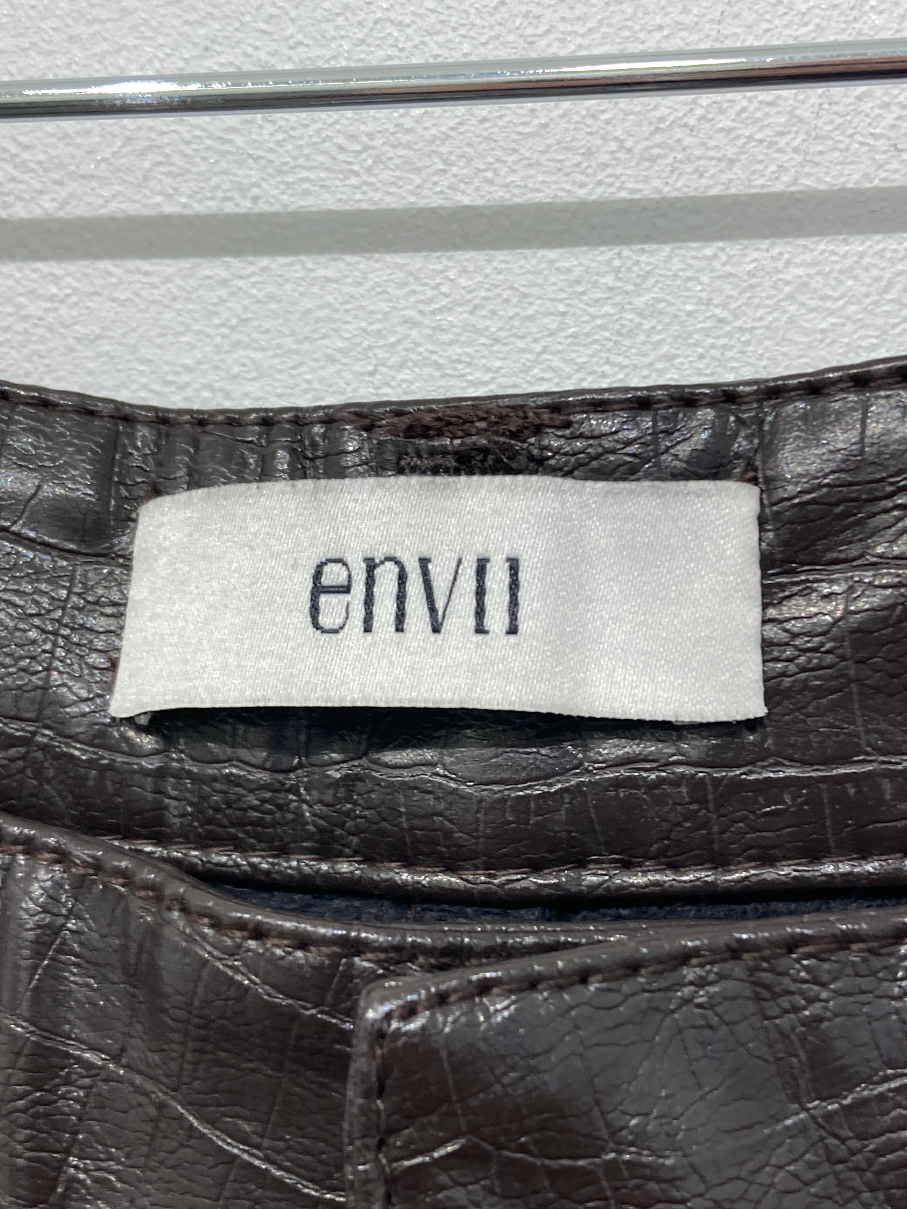Envii Bukser