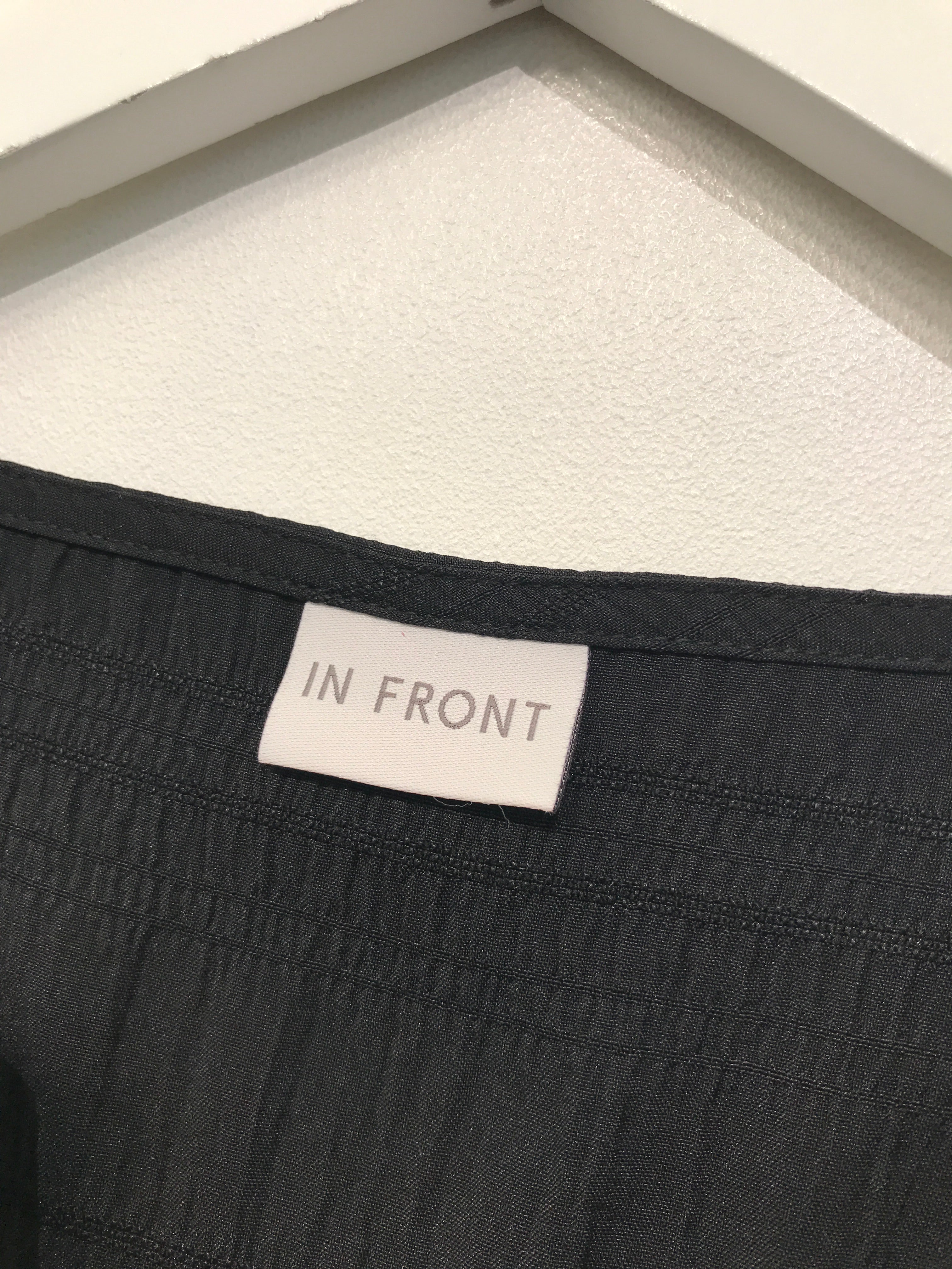 In-Front Bluse