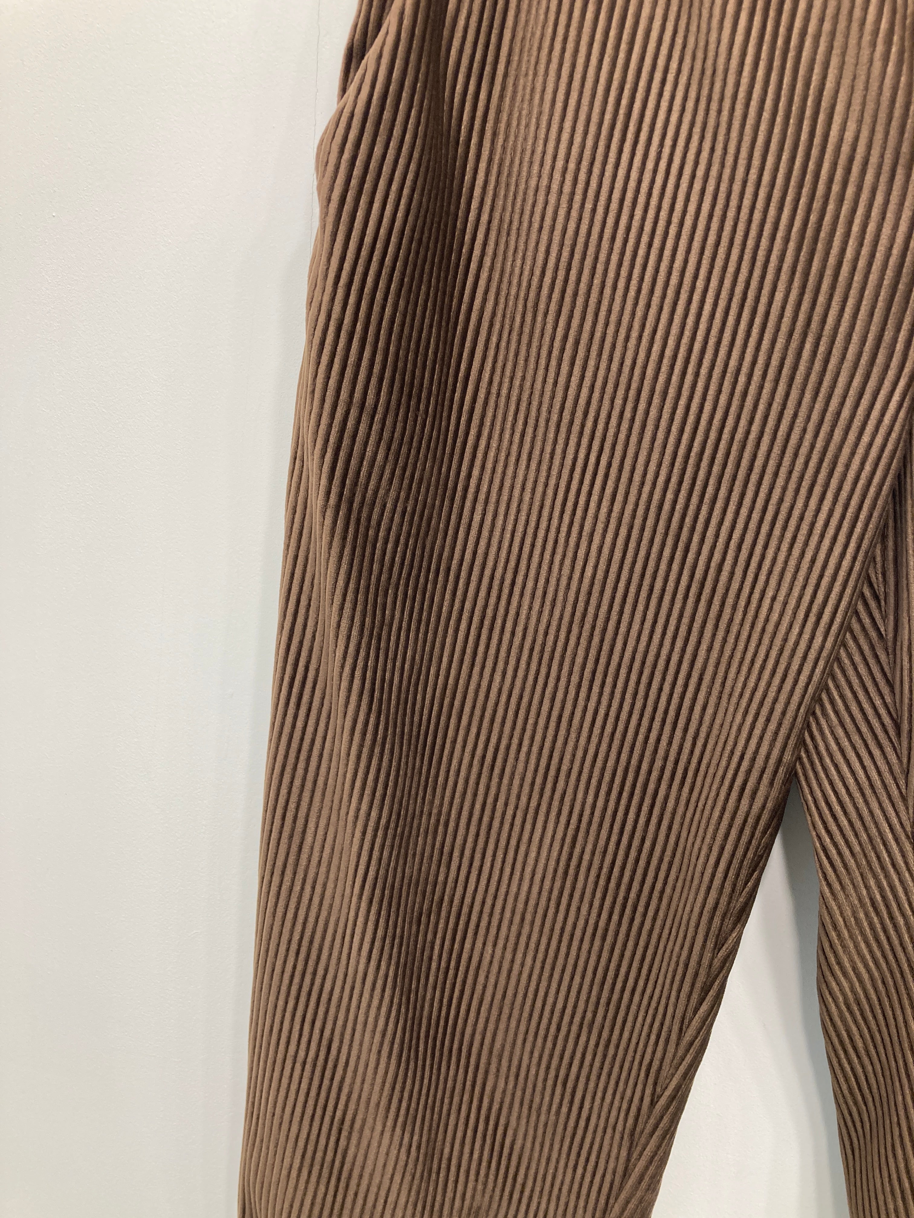 Zara Bukser