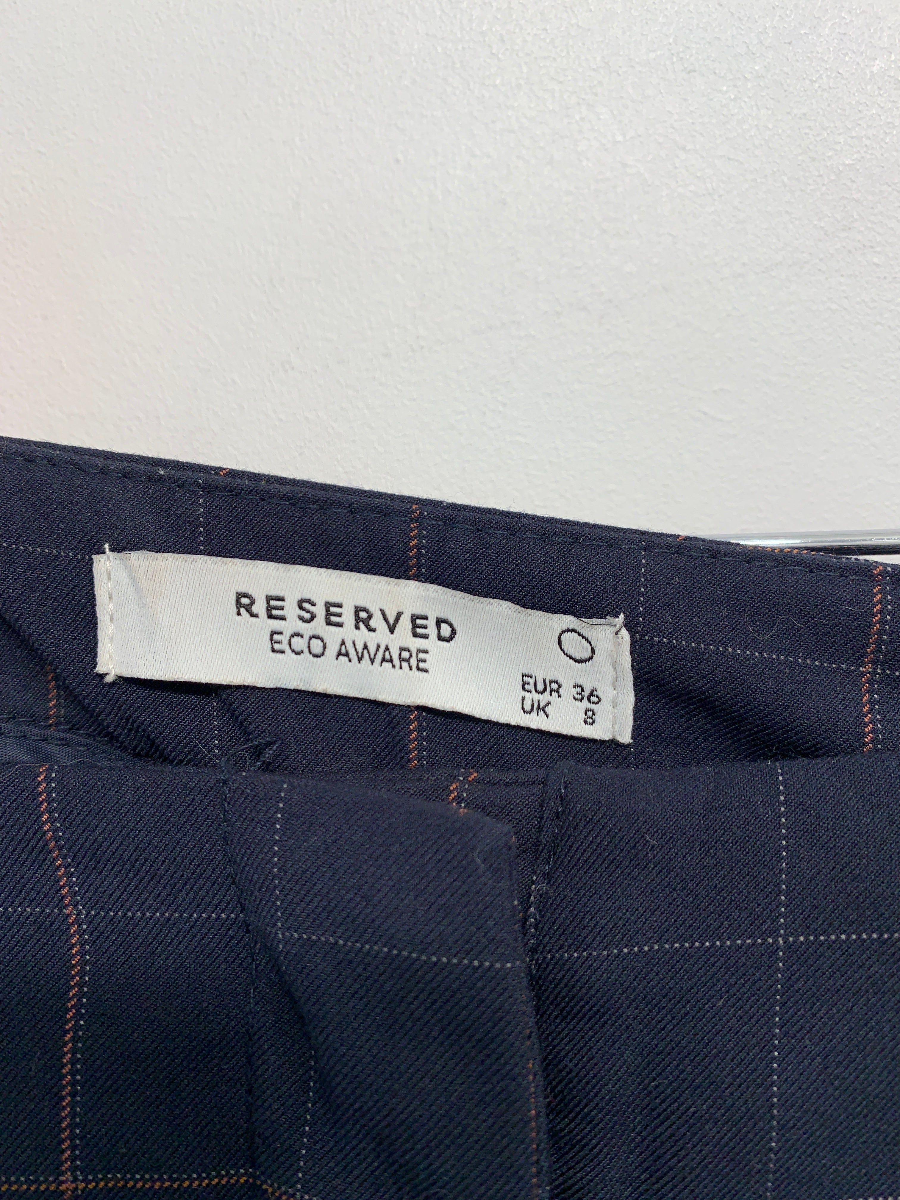 RESERVED Bukser
