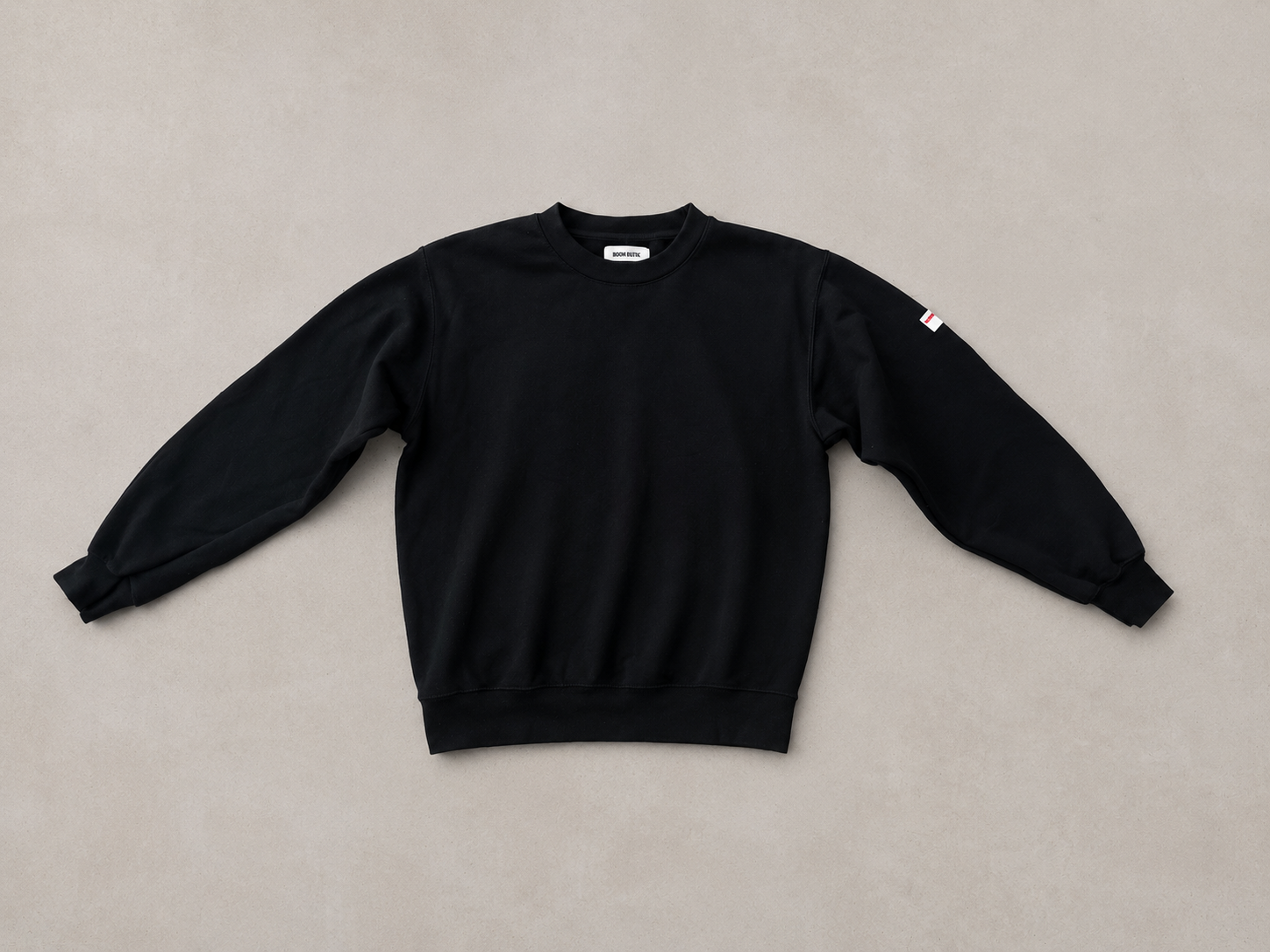 Boom Butik Sort Sweatshirt - Packshot