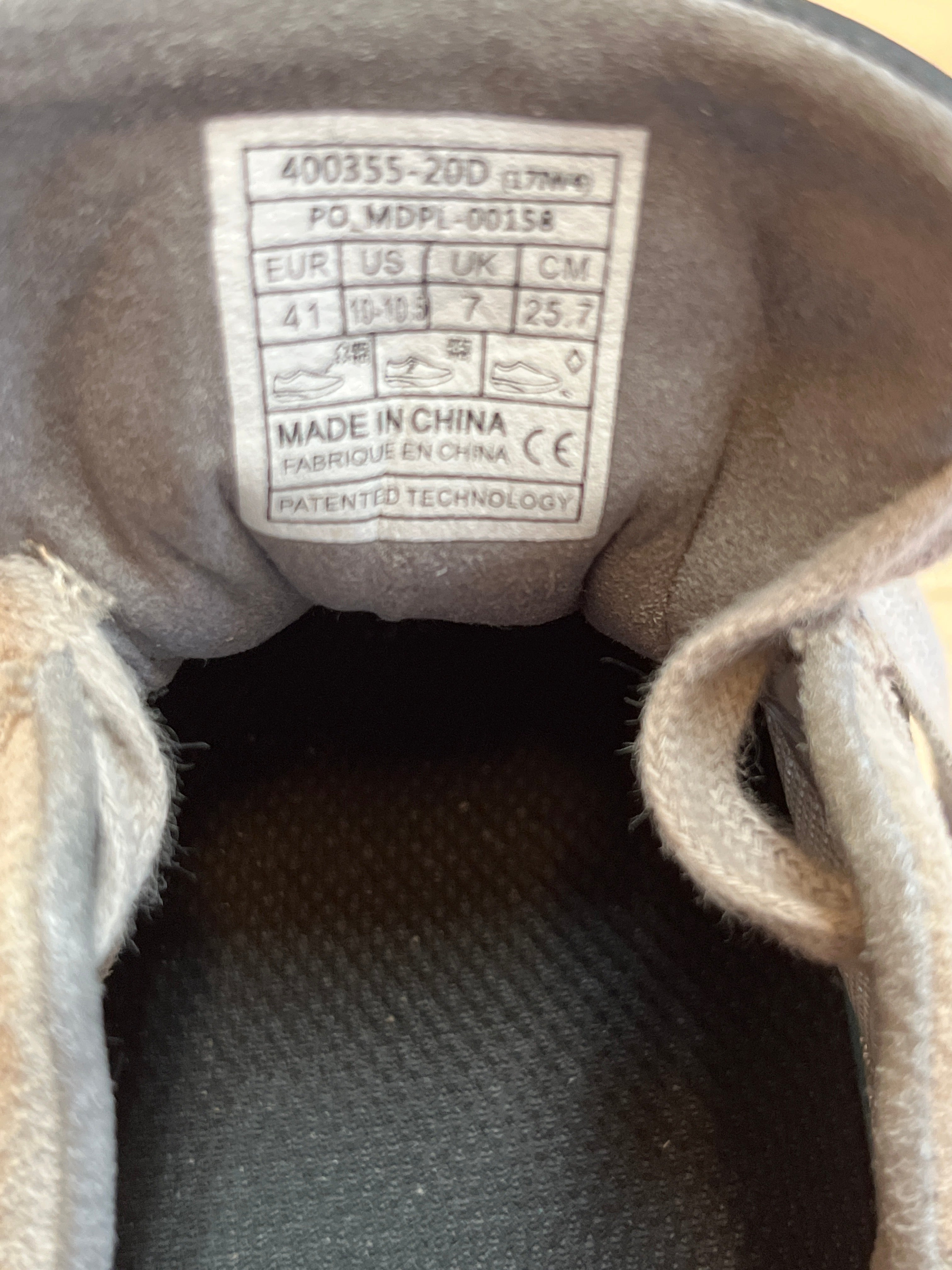 MBT Sneakers