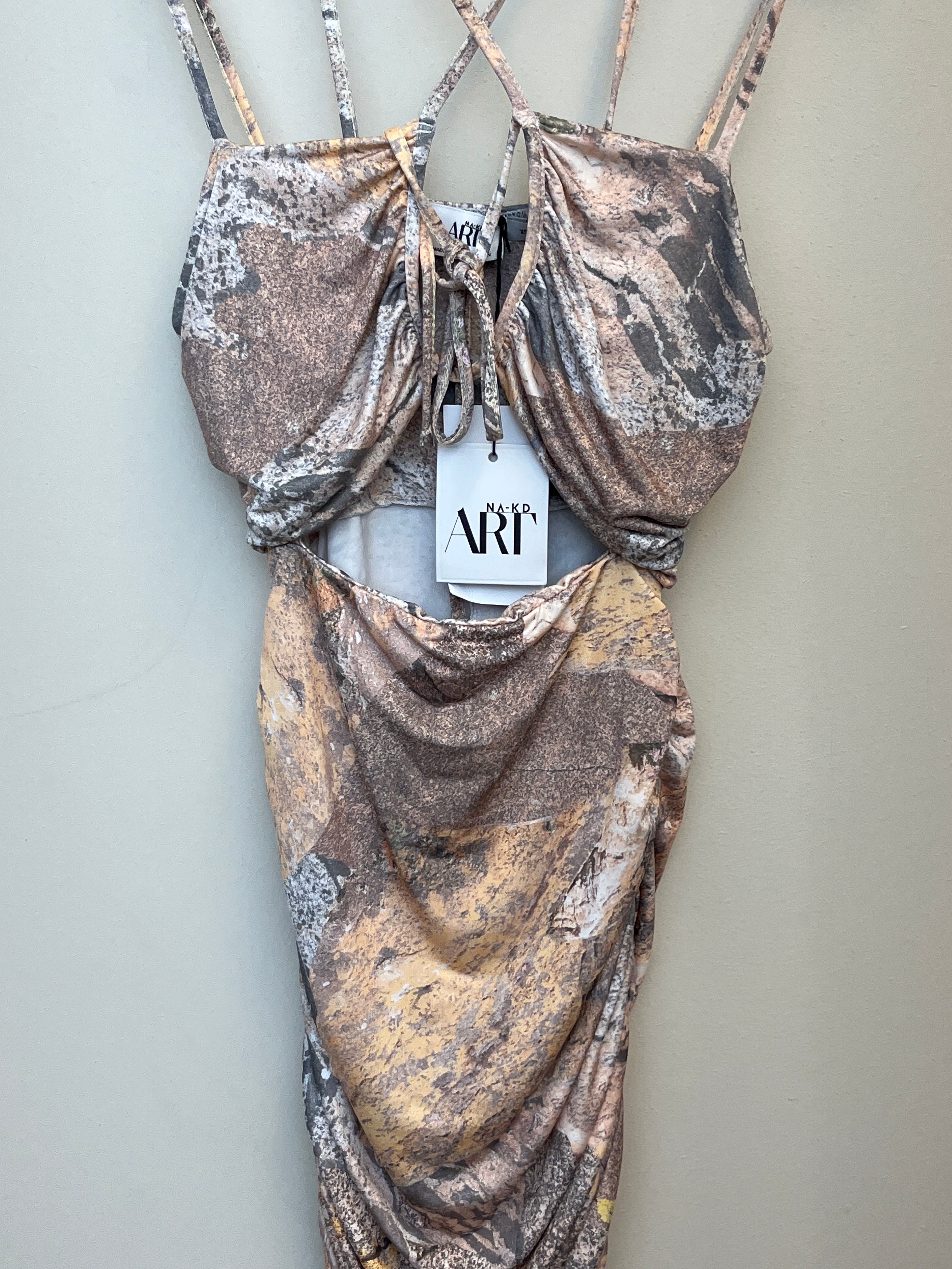 NA-KD ART Kjole (B609)