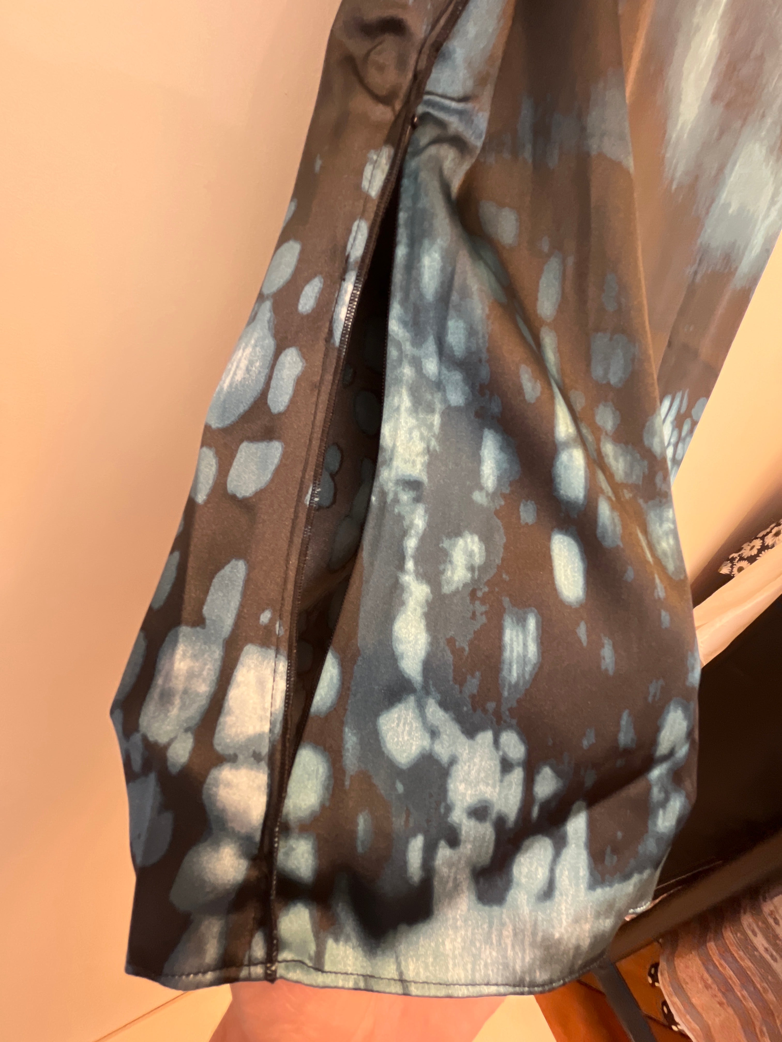 T Tahari top (800)