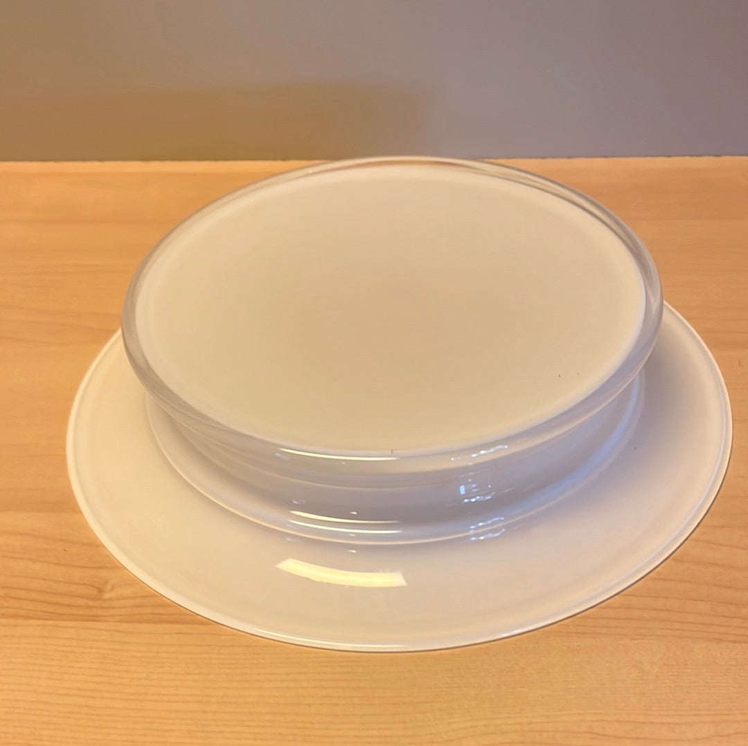 Skål i hvid Opalglas fra Holmegaard