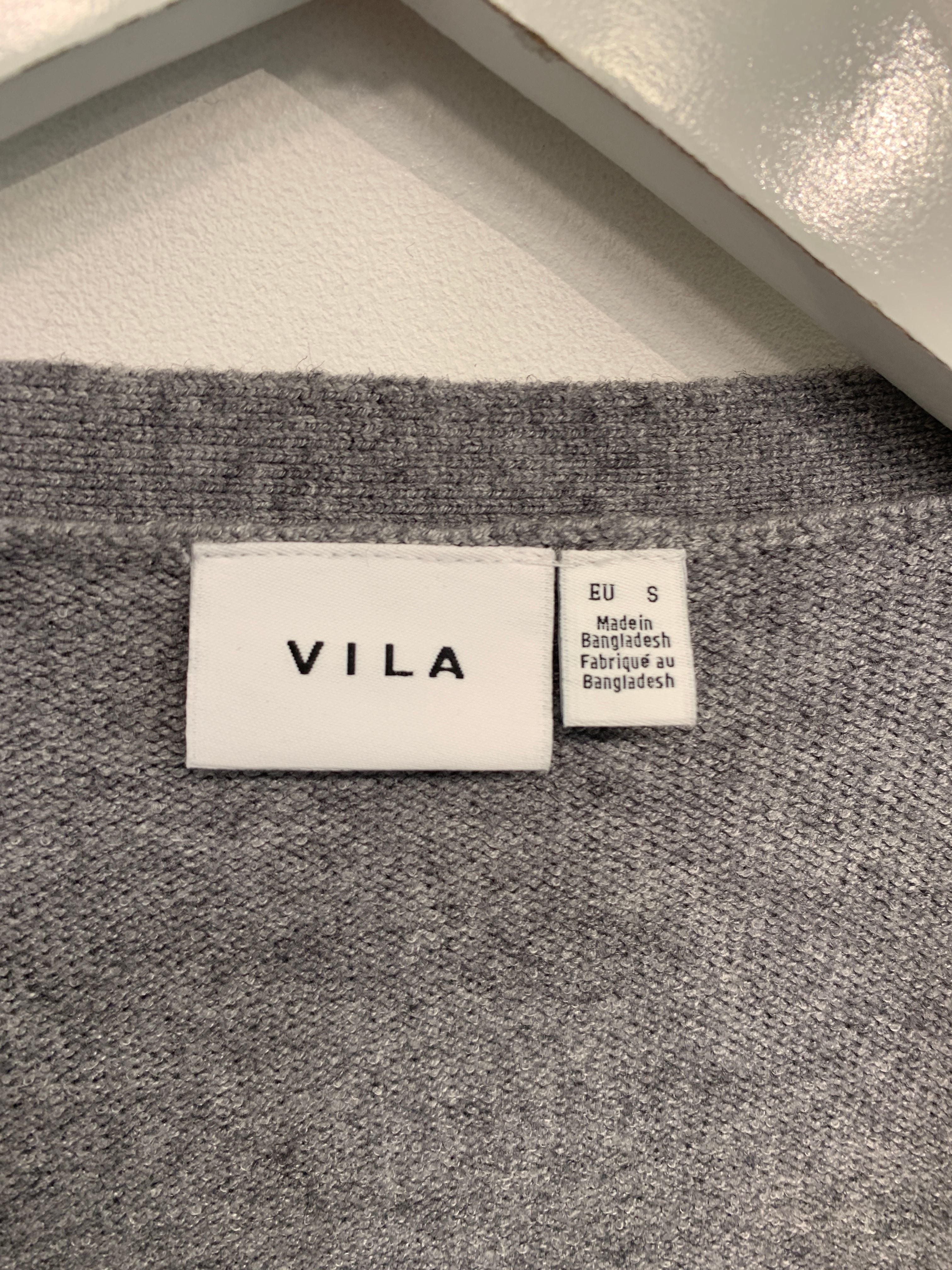 Vila Cardigan