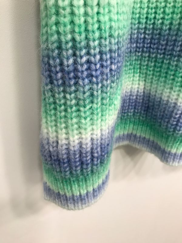 VRS Sweater