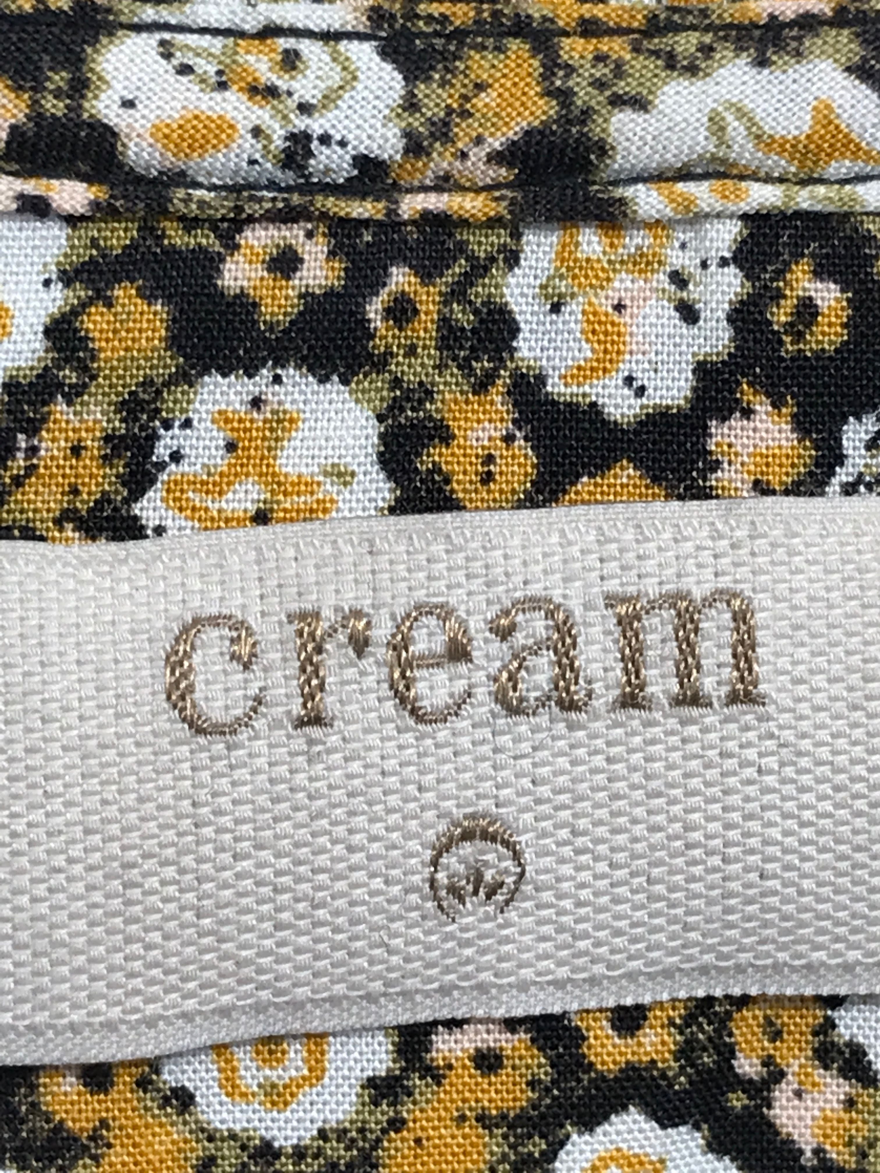 Cream Bluse