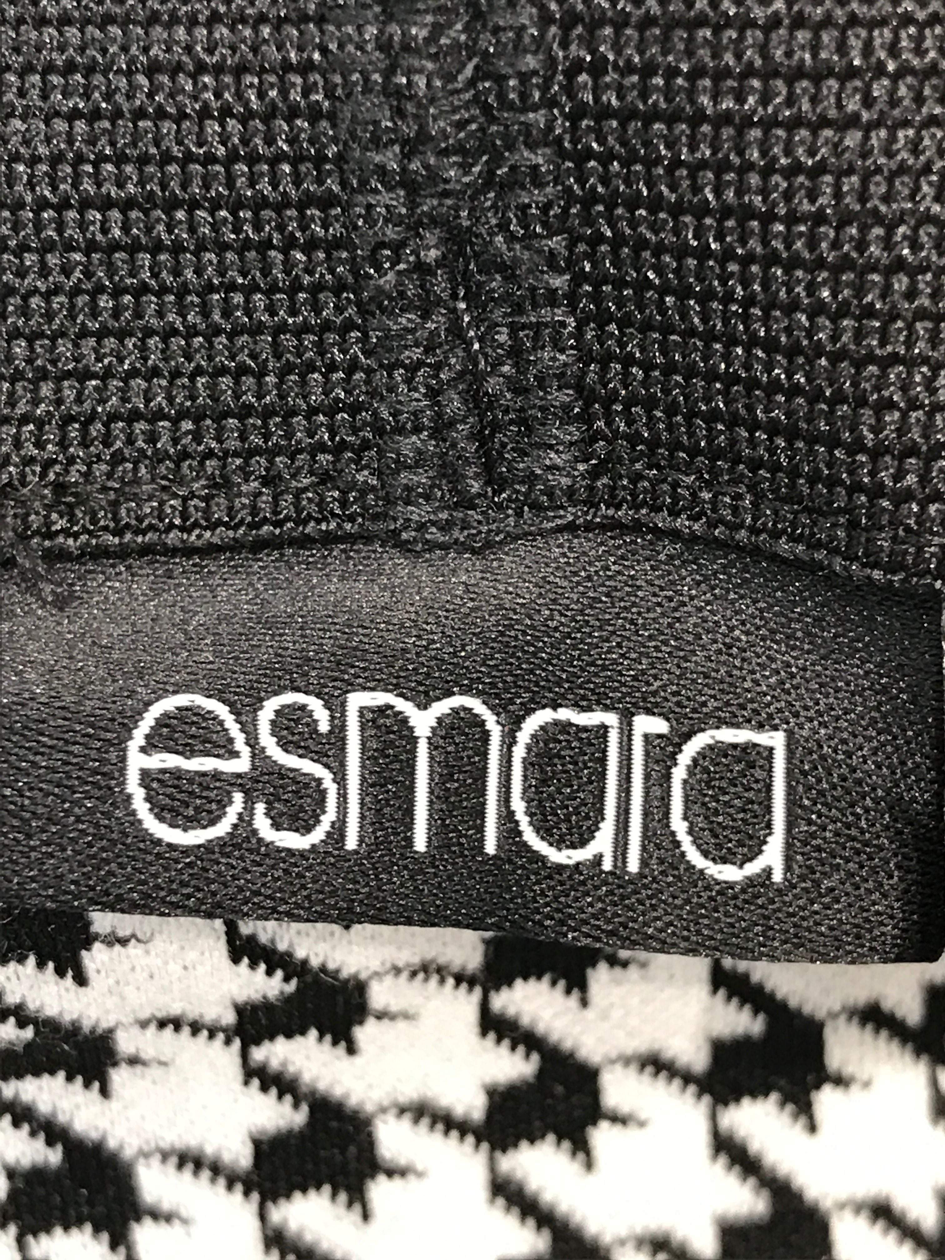 Esmara Bukser