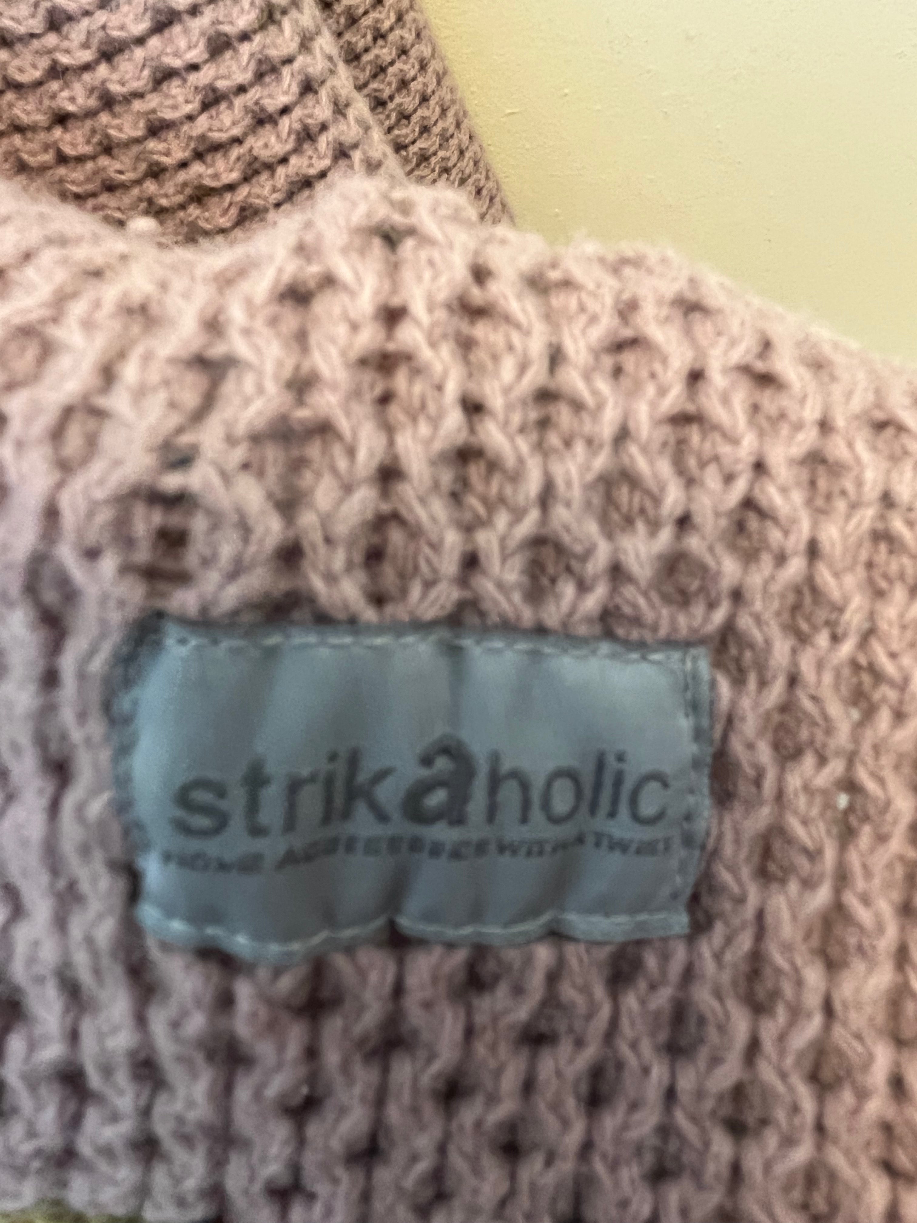 Strikaholic plaid