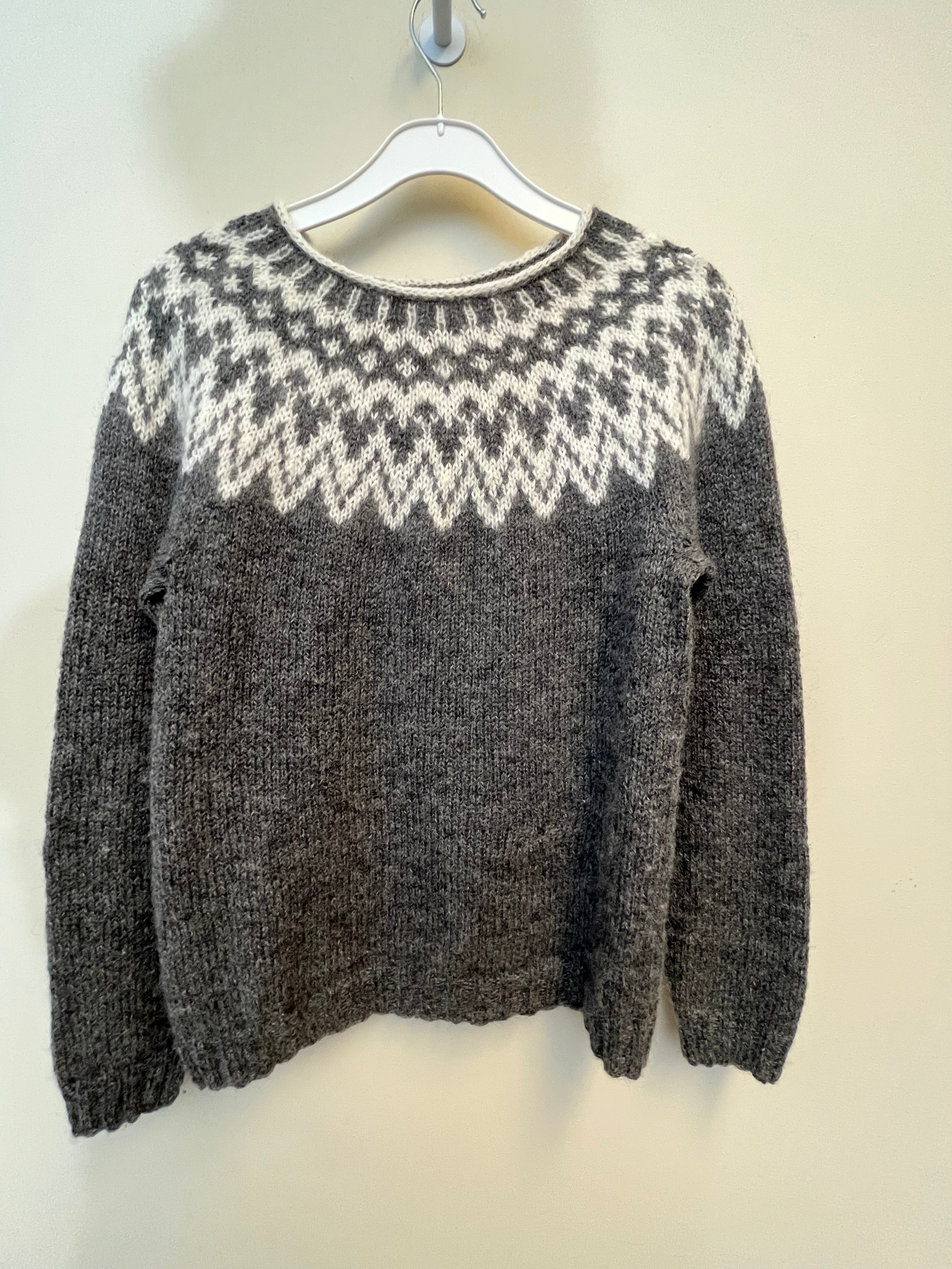 Hjemmestrikket sweater