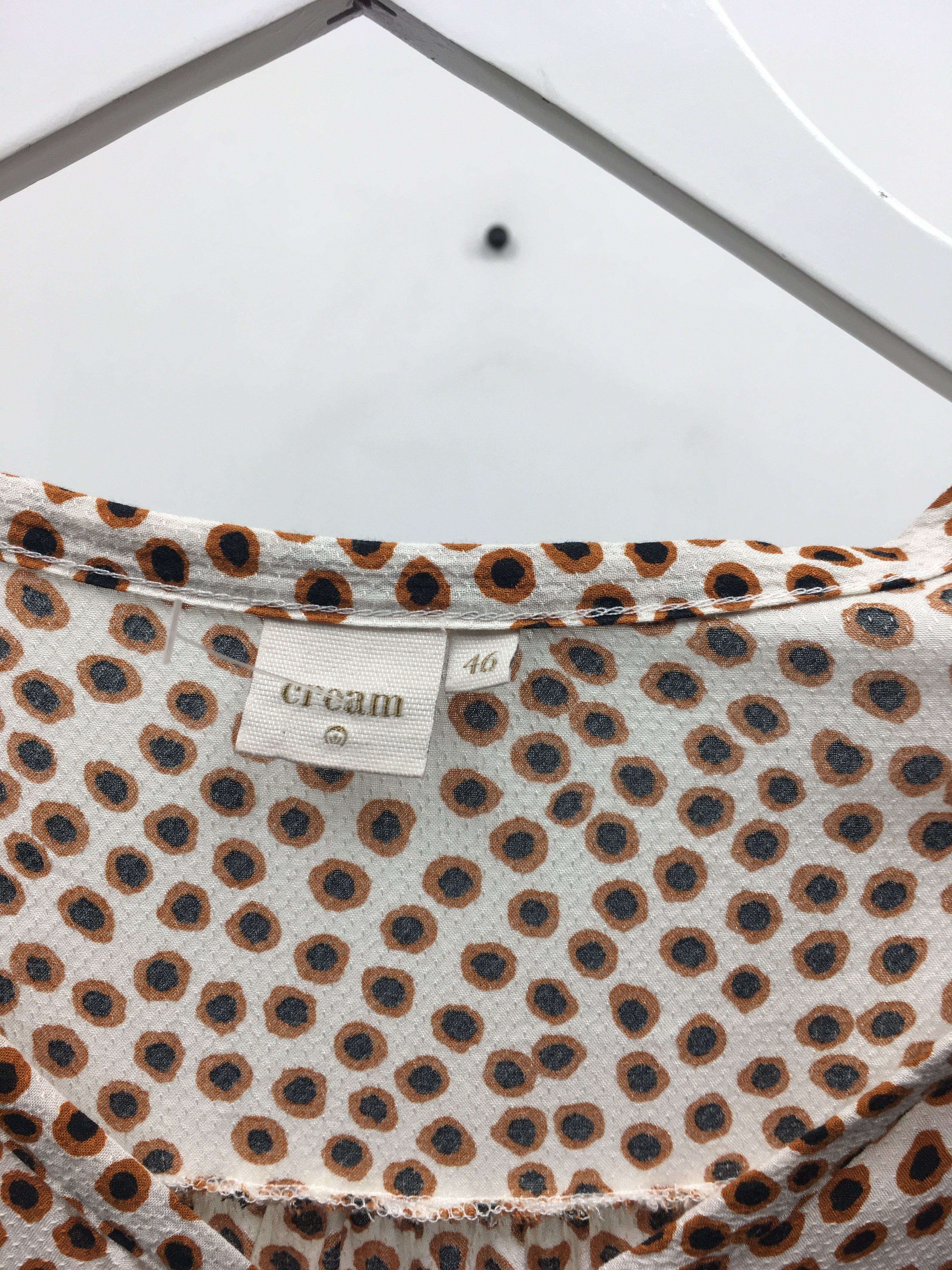 Cream Bluse