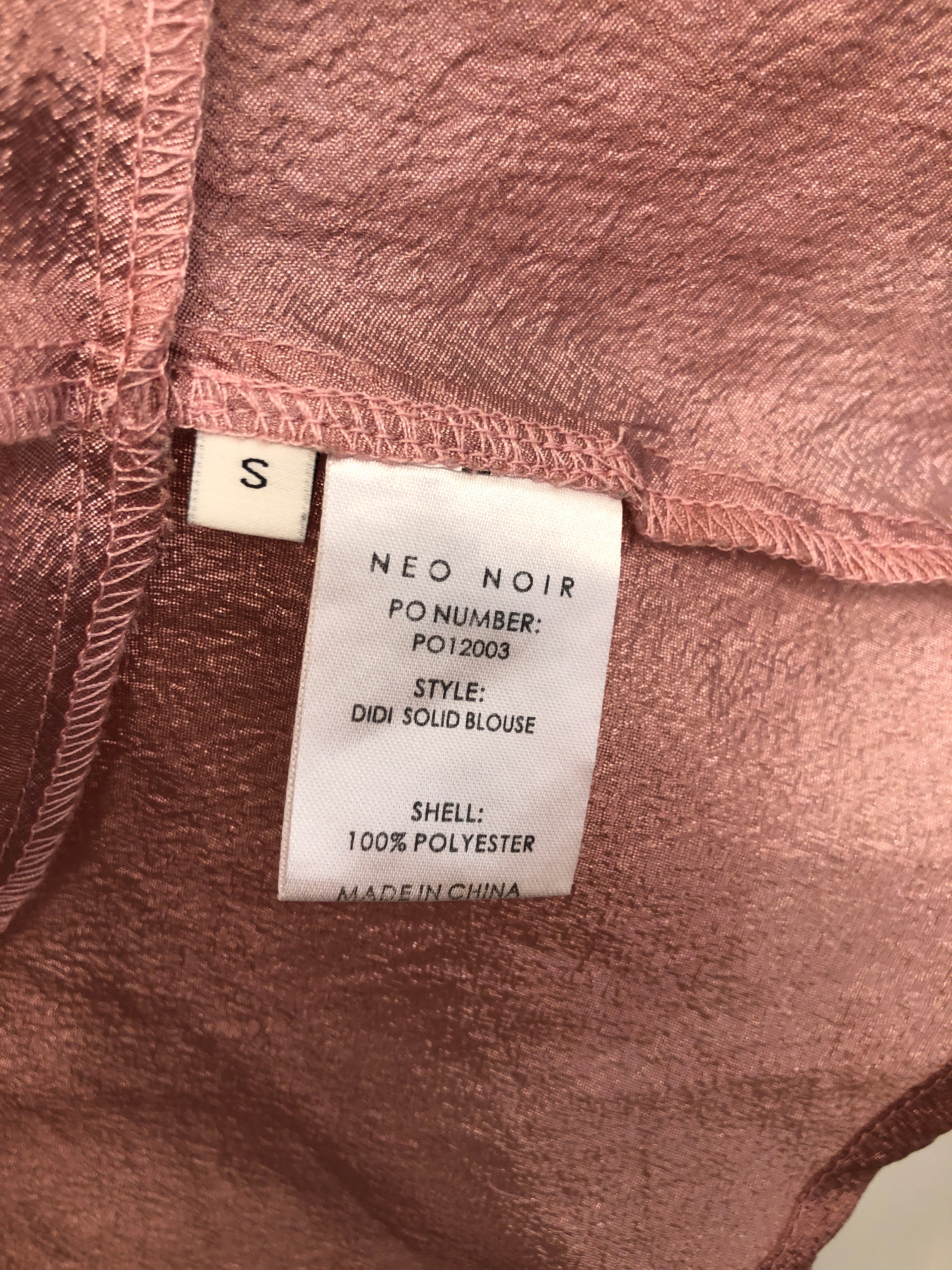 Neo Noir Bluse