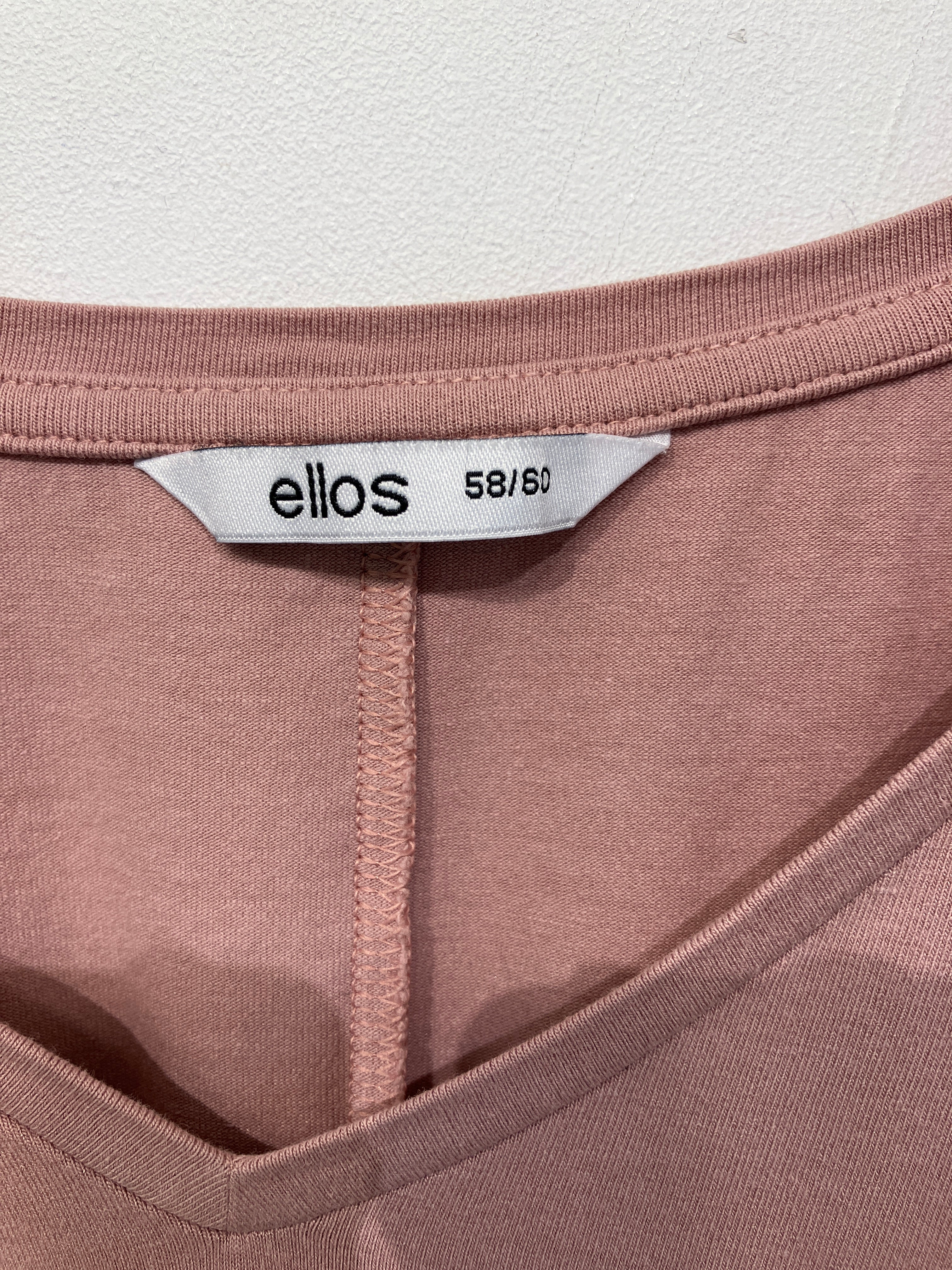 Ellos T-shirt
