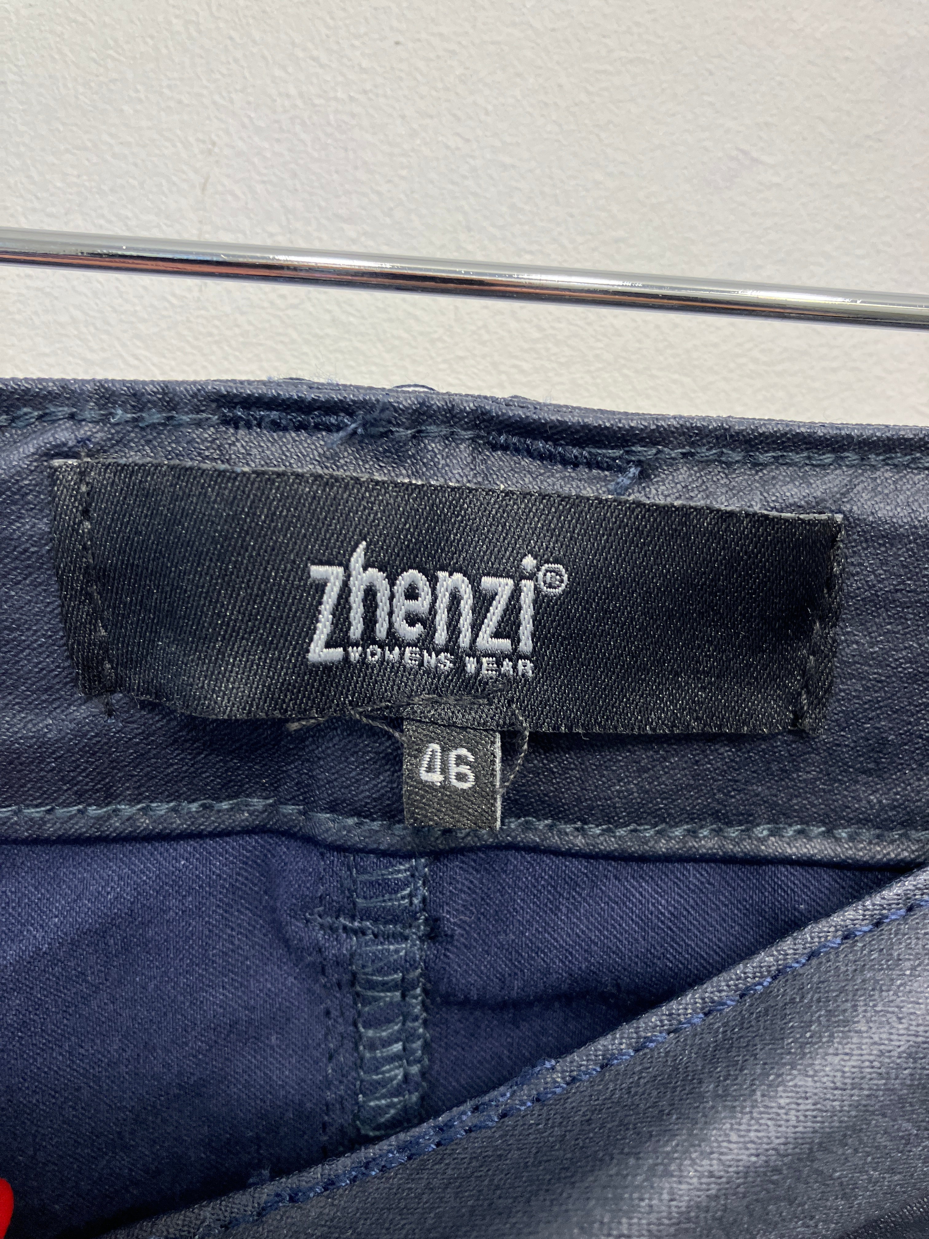 Zhenzi Nederdel