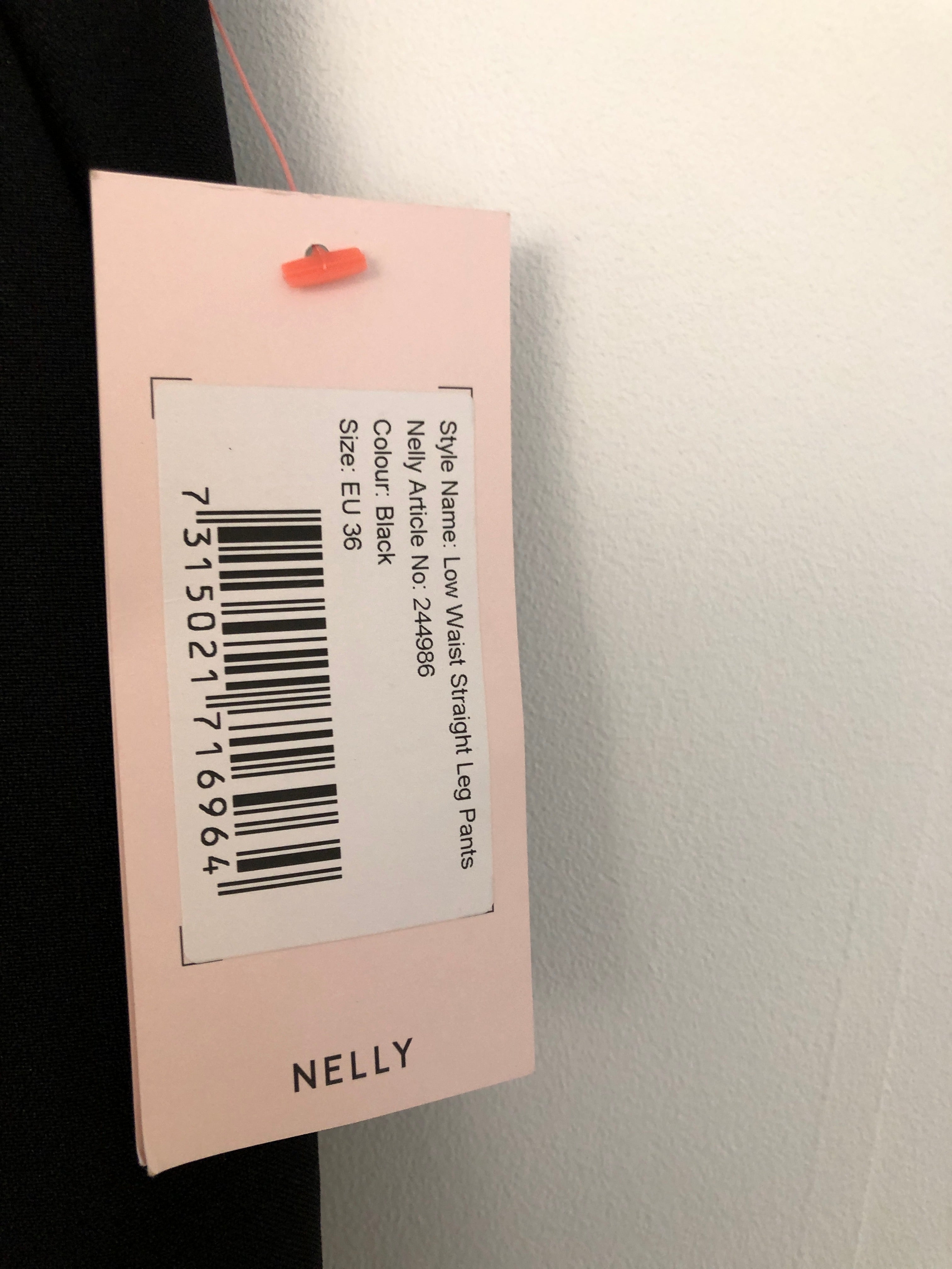 Nelly Bukser