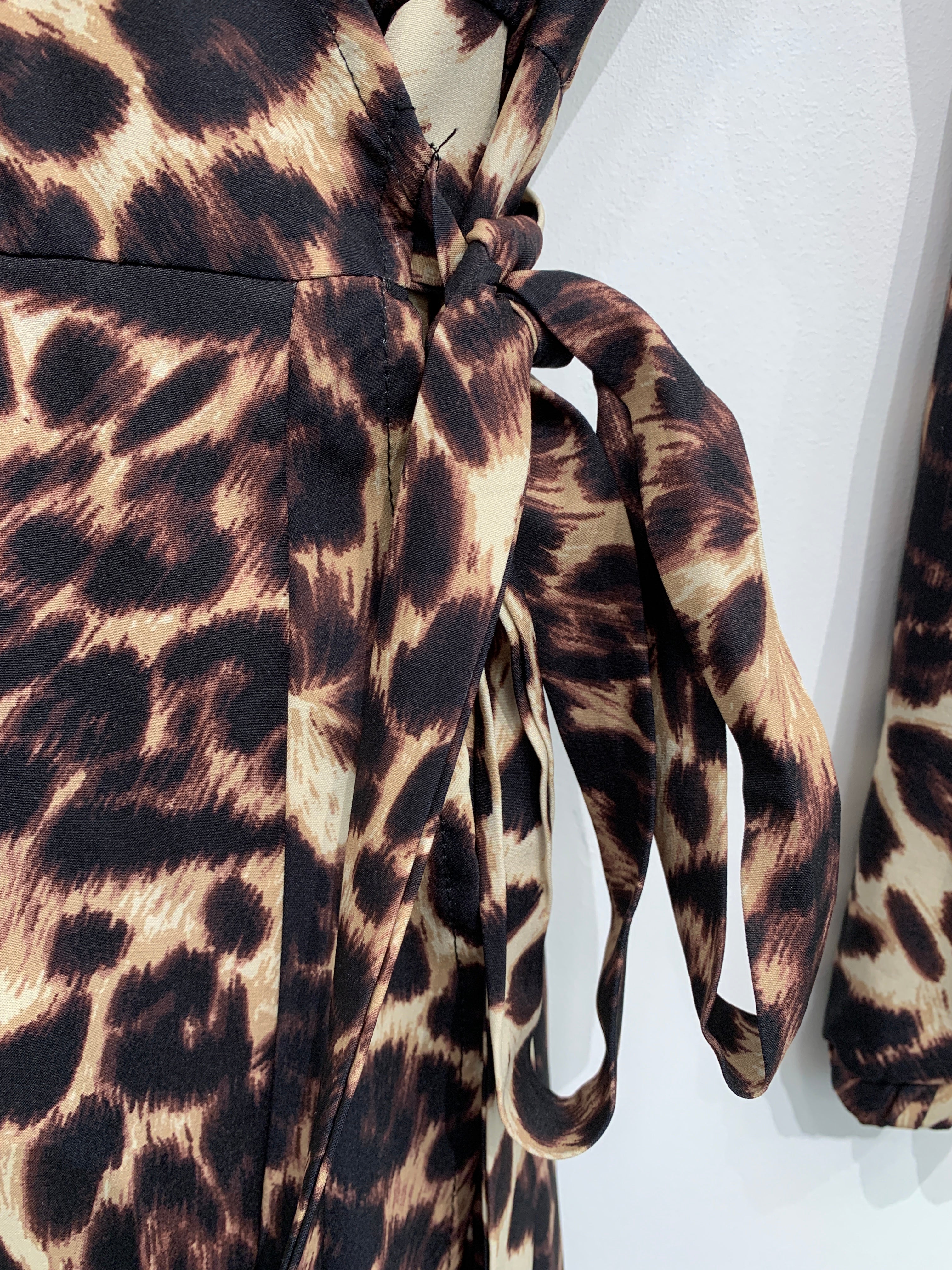 Nibu Kjole
