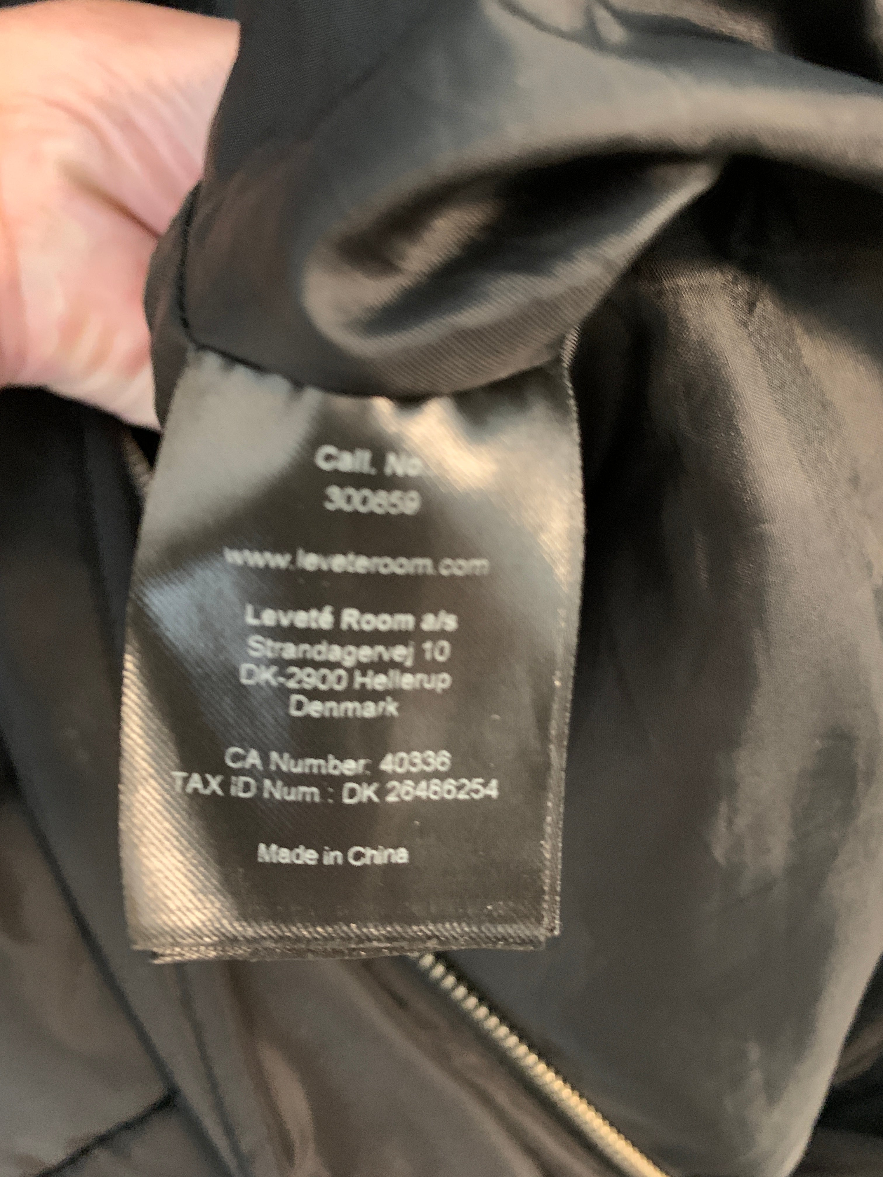 Leveté Room Vest