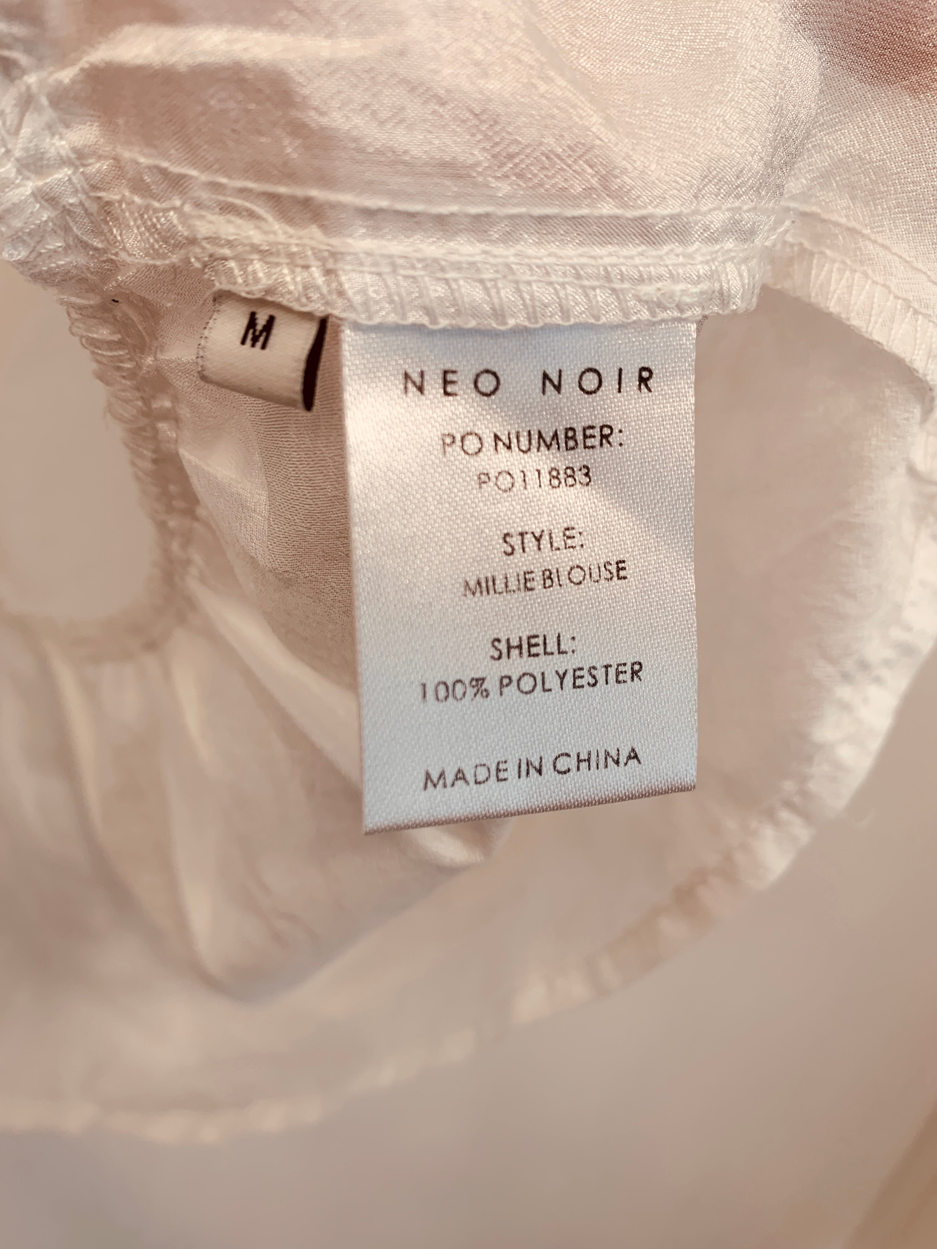 Neo Noir Bluse