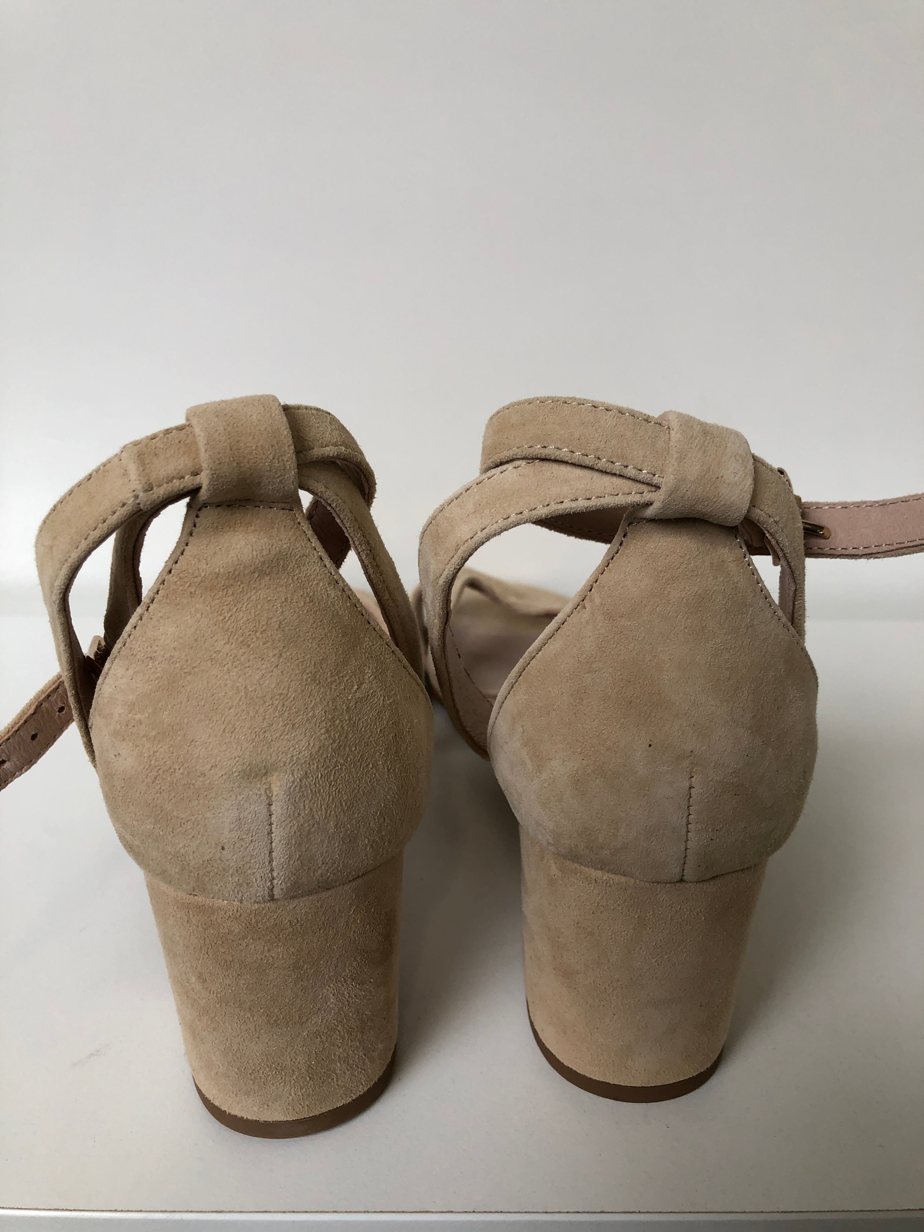 Anna Field Sandaler