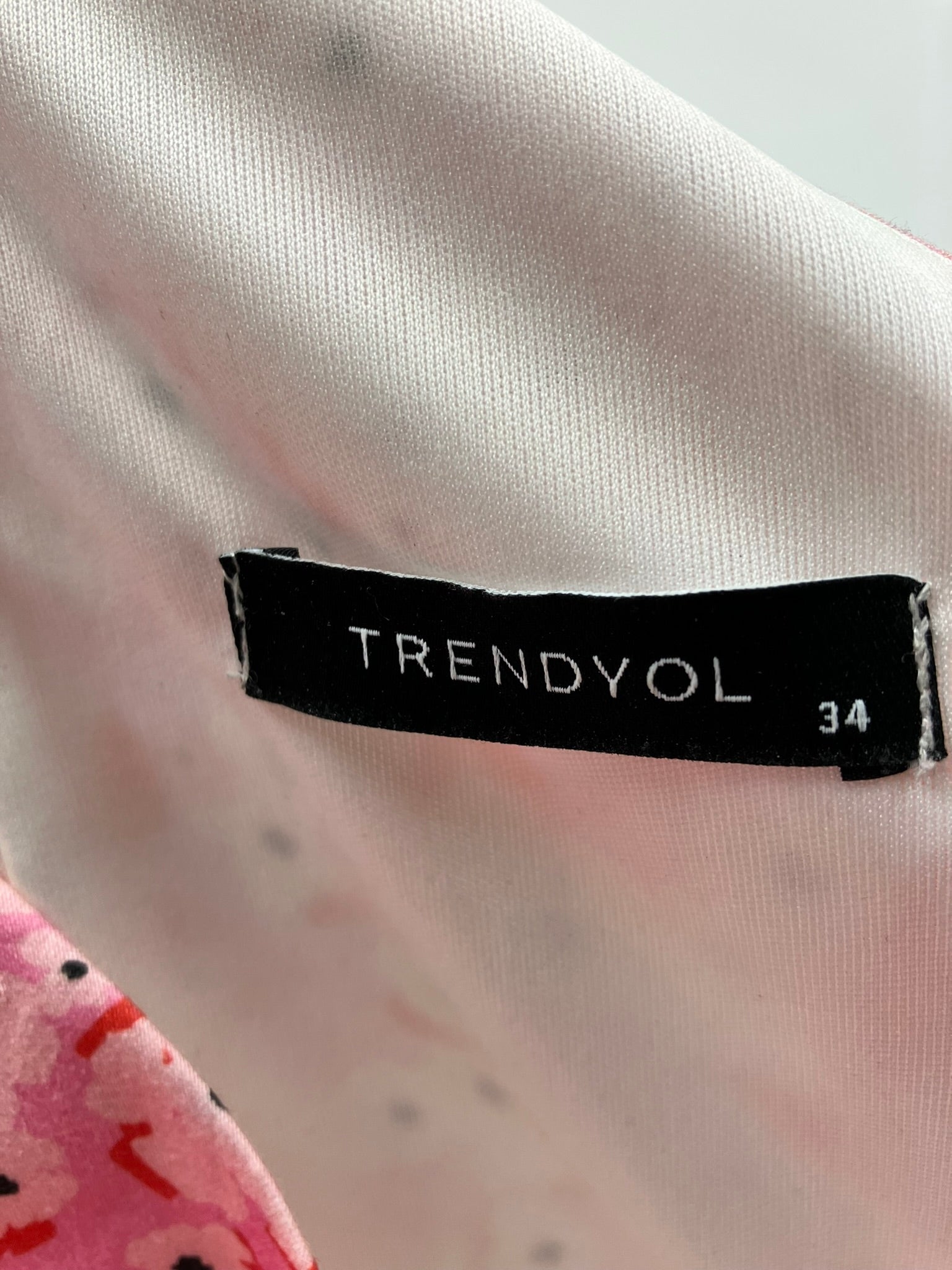 TRENDYOL kjole
