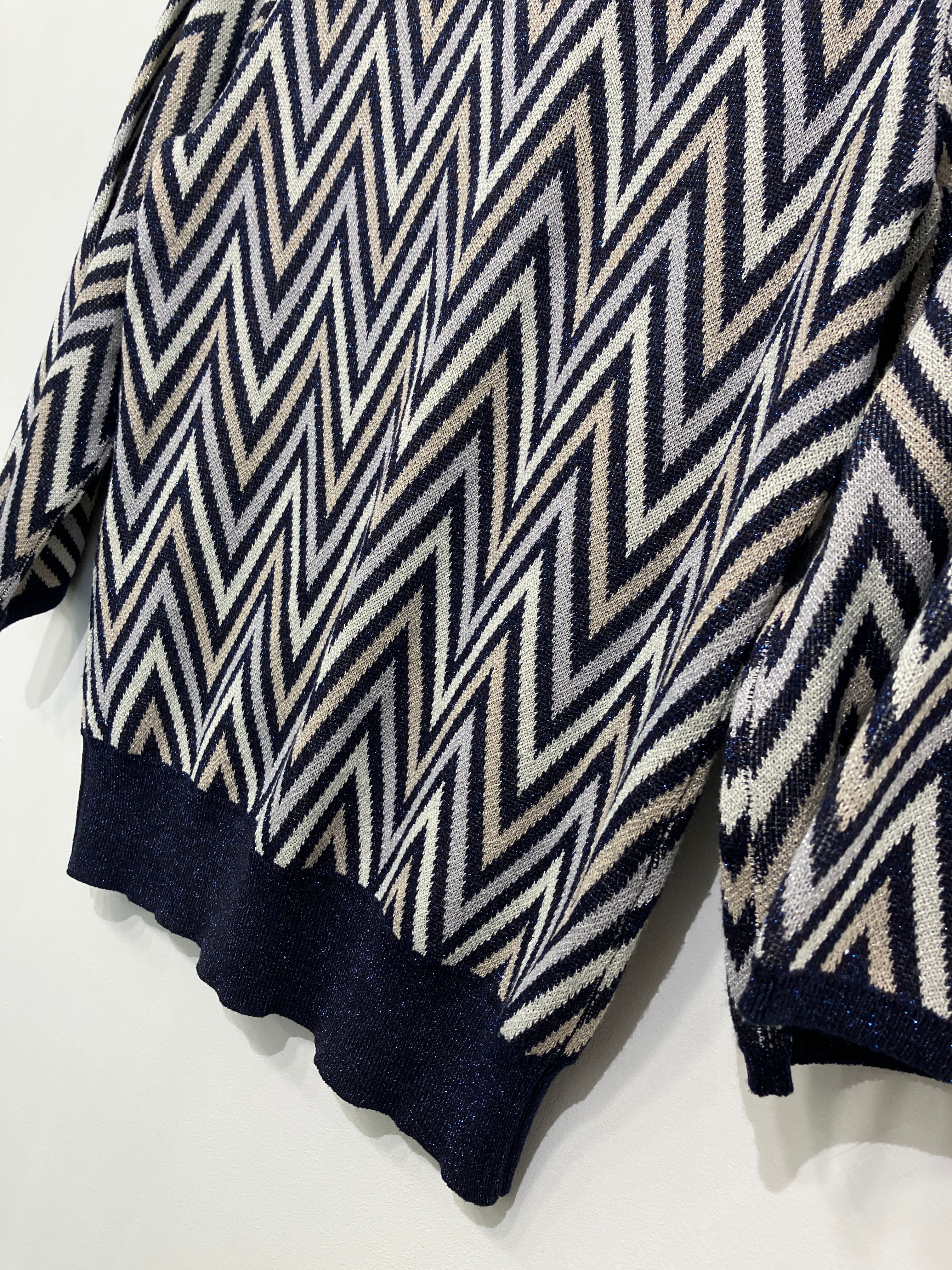 Neo Noir Bluse