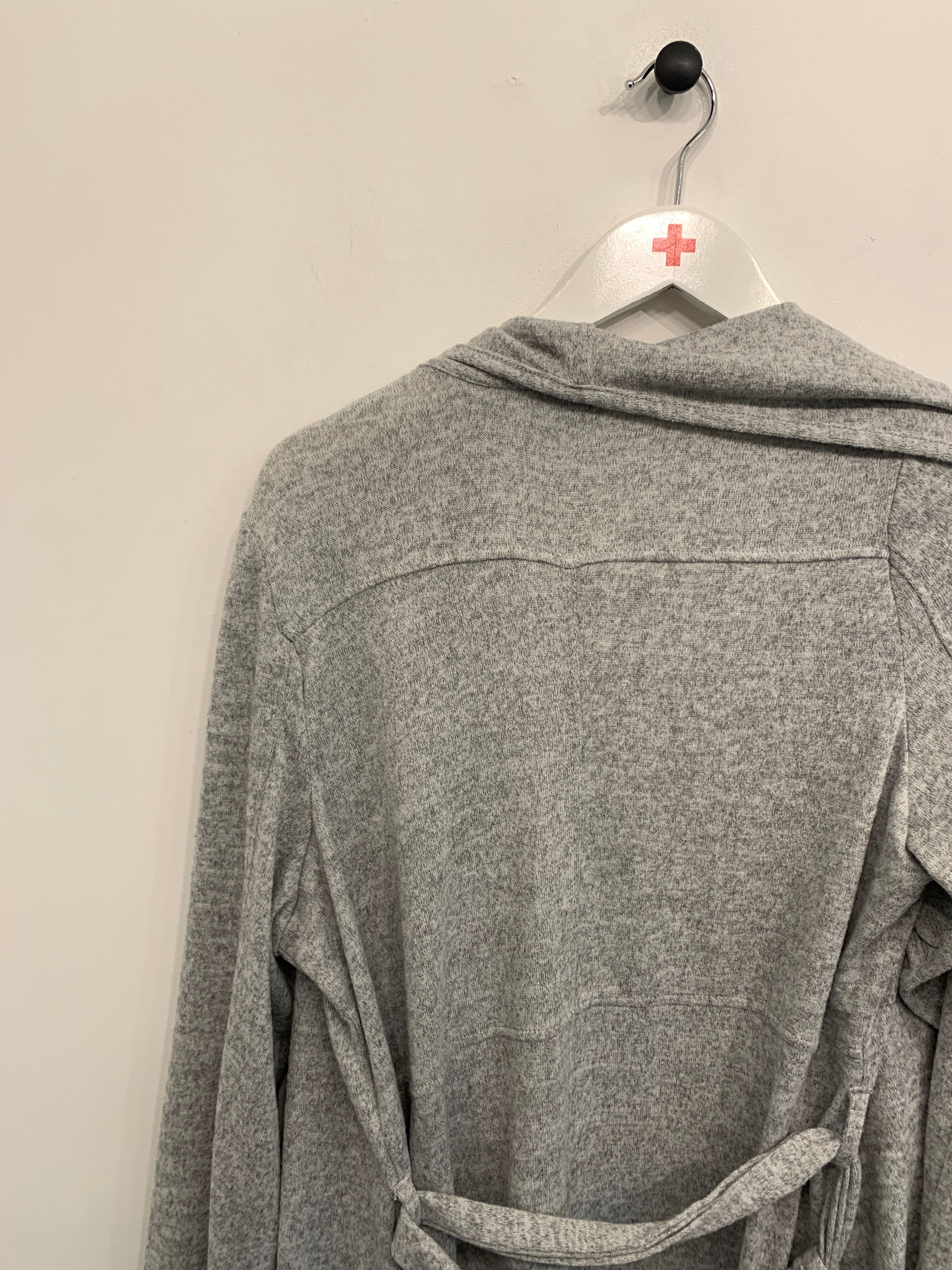 Vila Cardigan