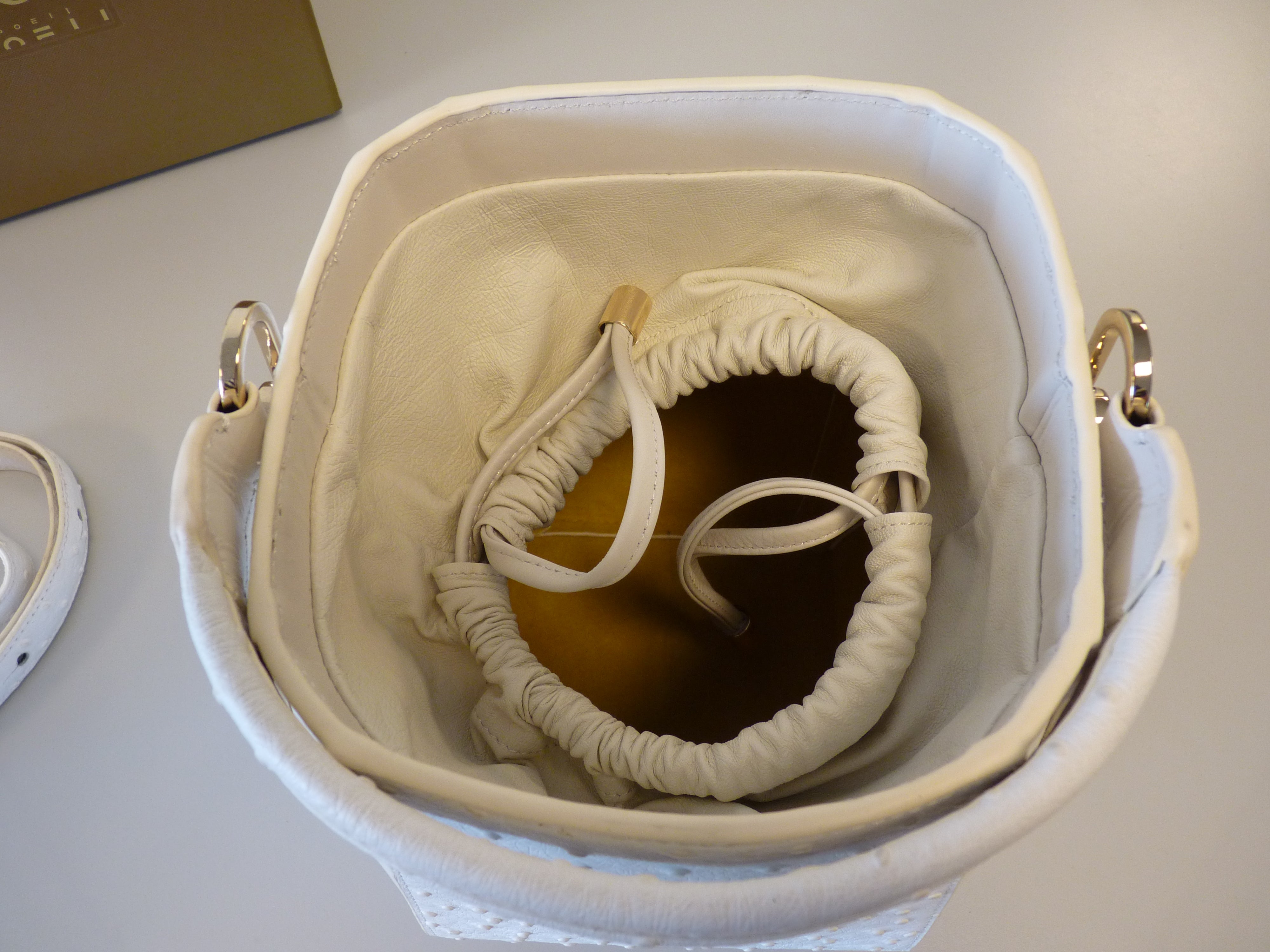 Poeii tulip bucket bag merinque