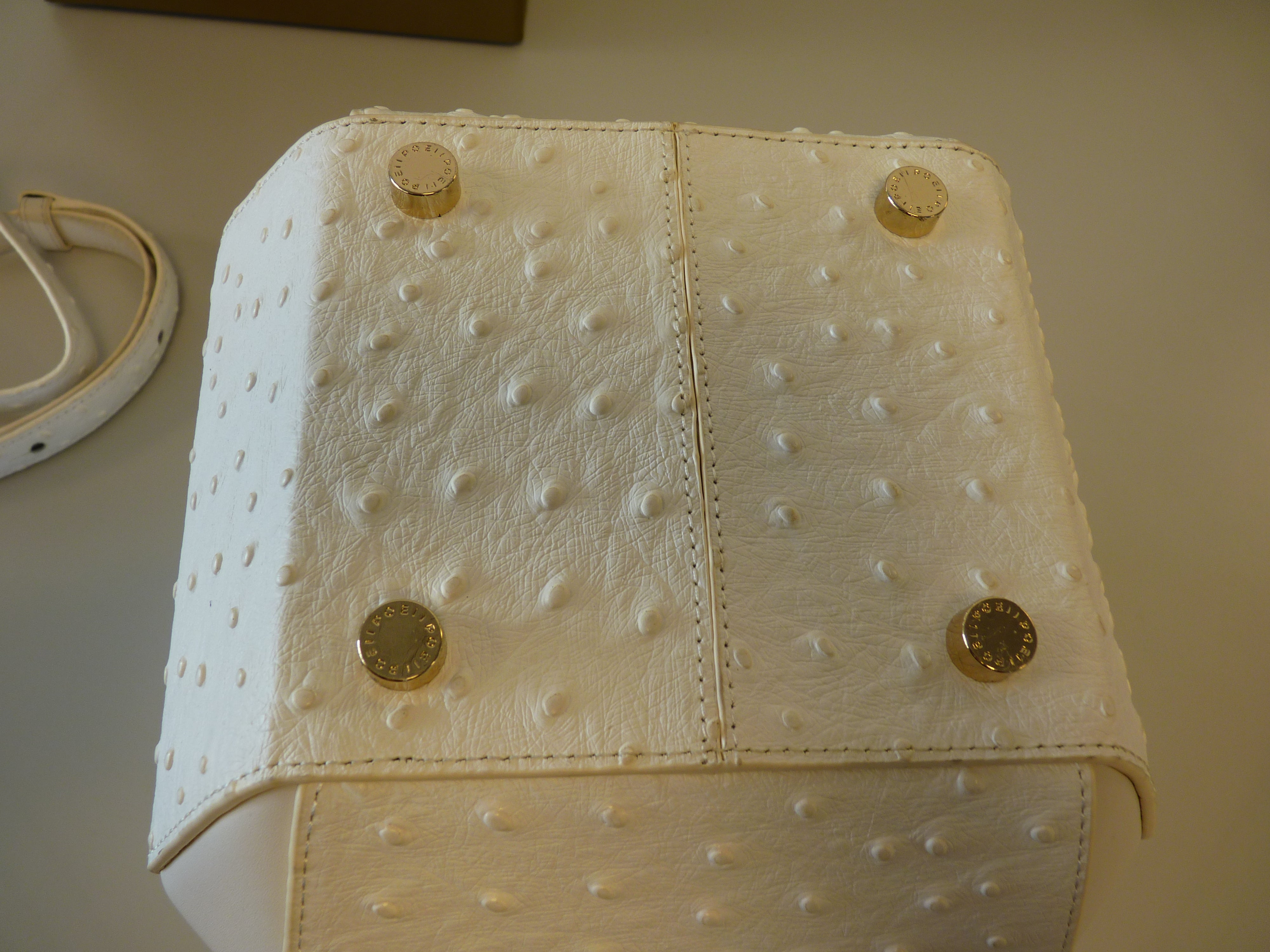 Poeii tulip bucket bag merinque