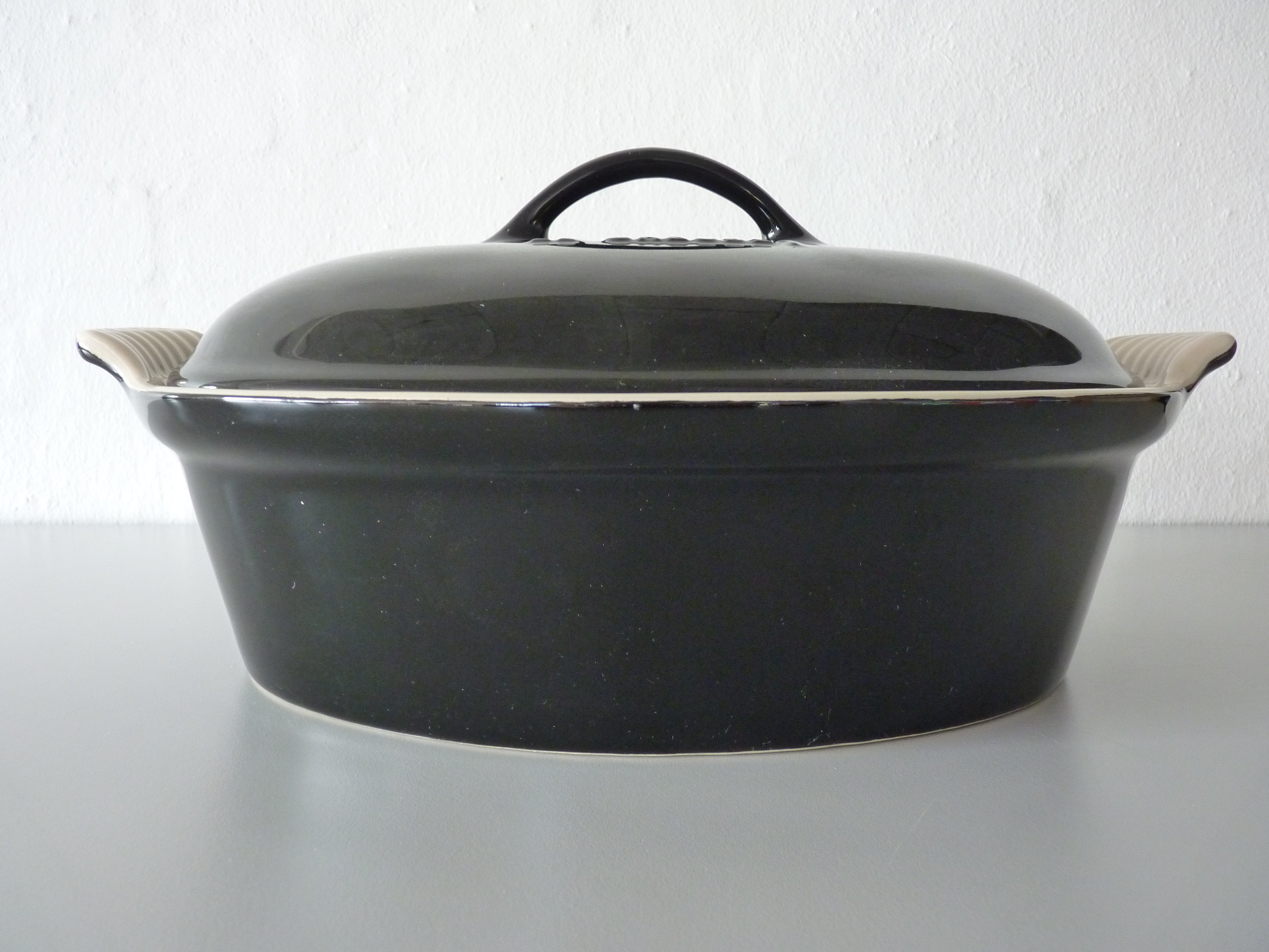Le Creuset oval stegeso med låg