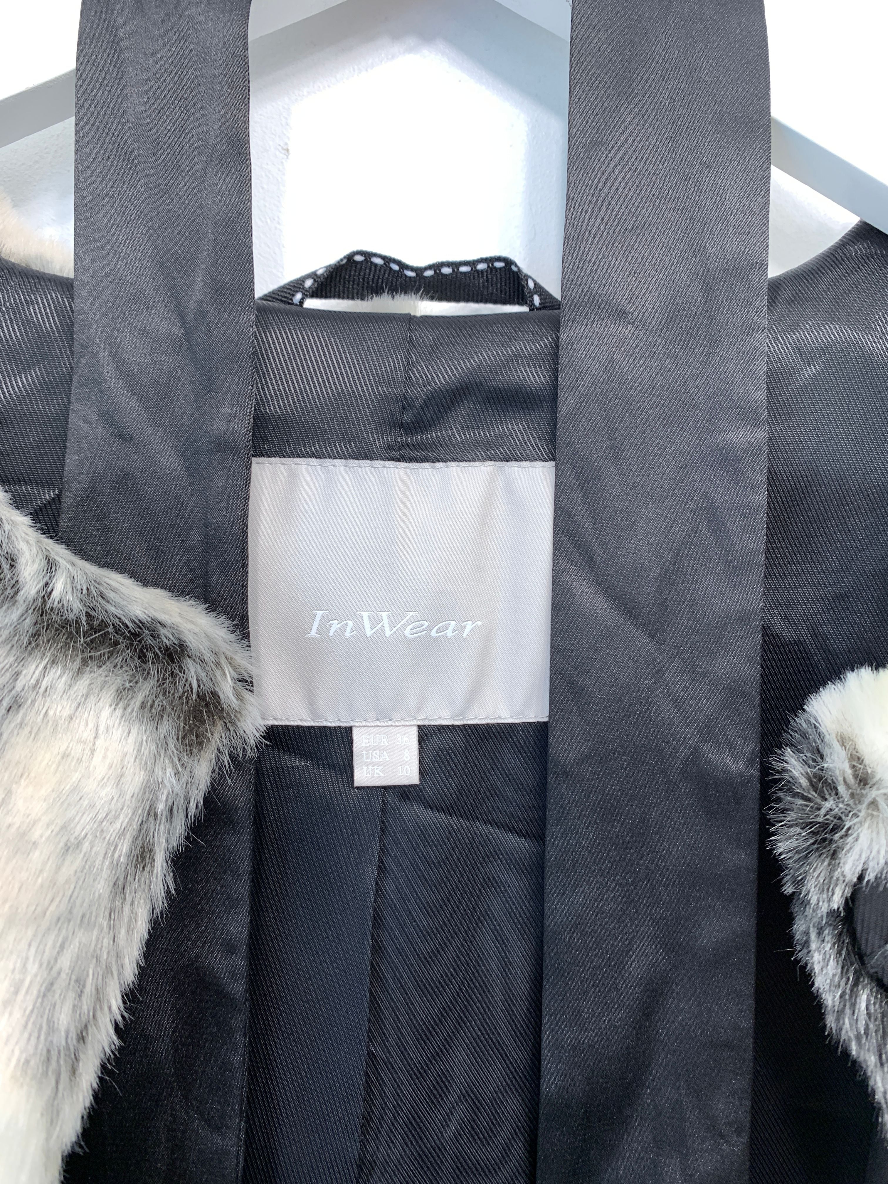 In Wear Vest