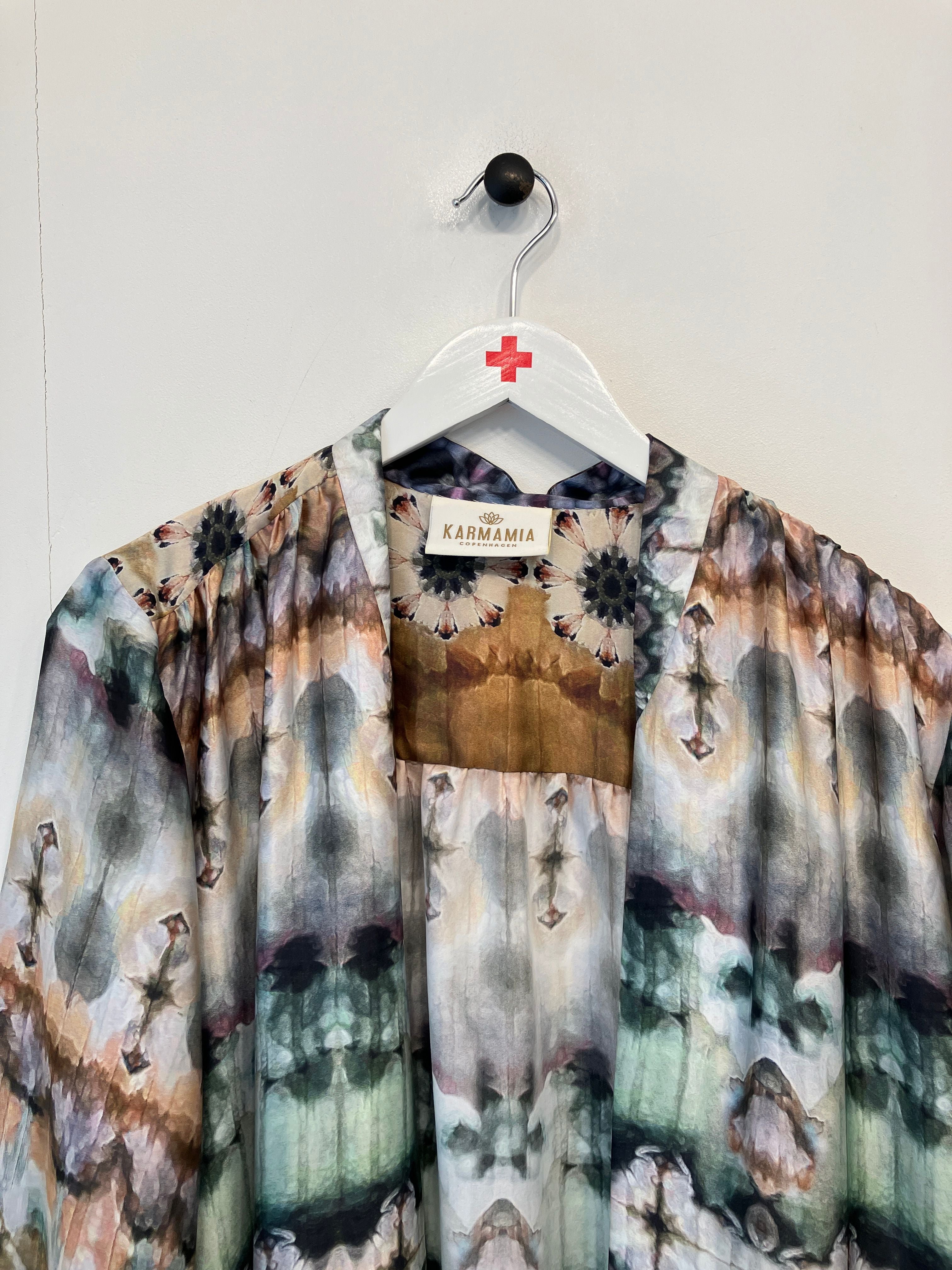 Karmamia Kimono