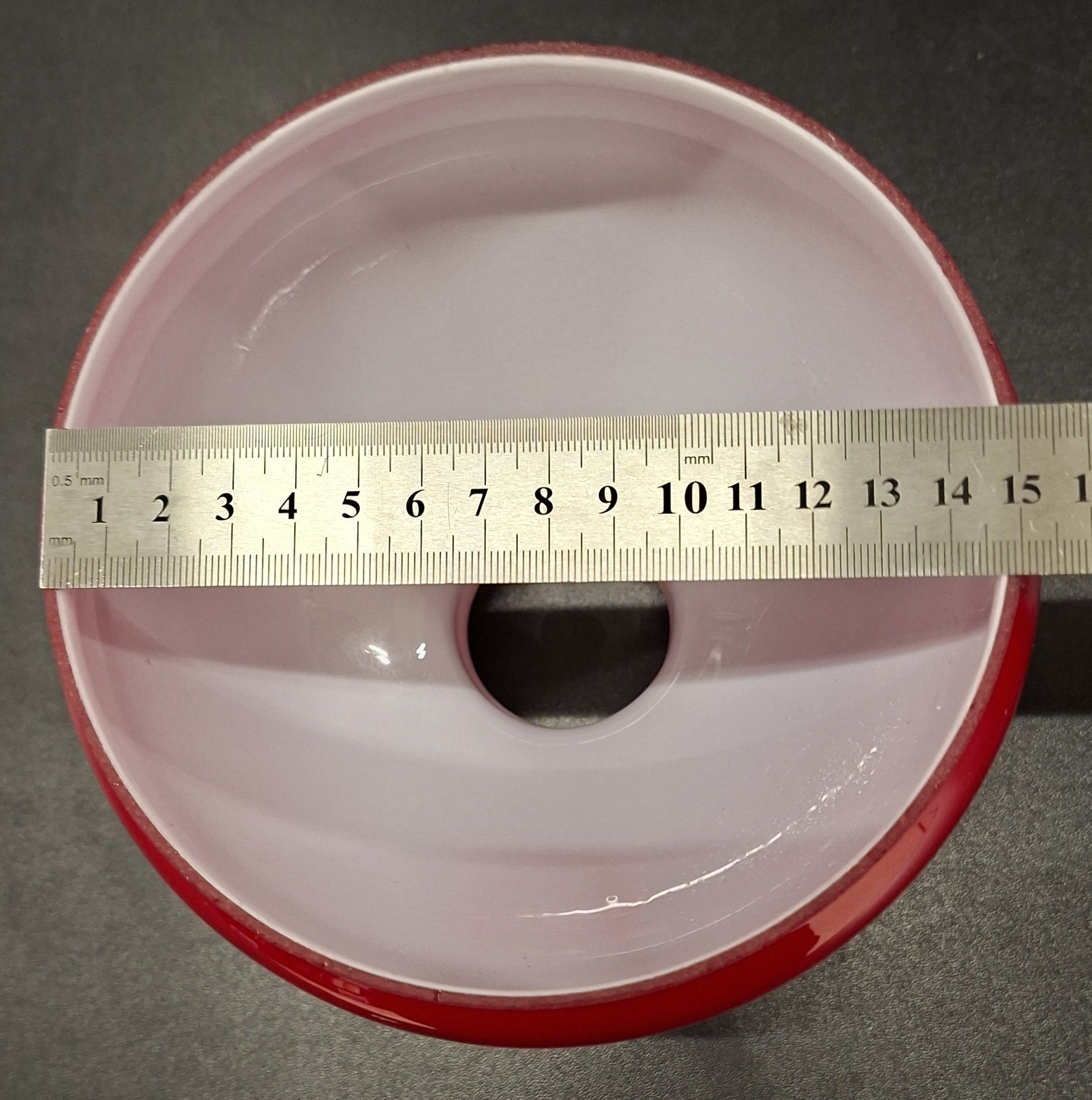 Klassisk rød glasskærm til olielampe – Ø 150 mm