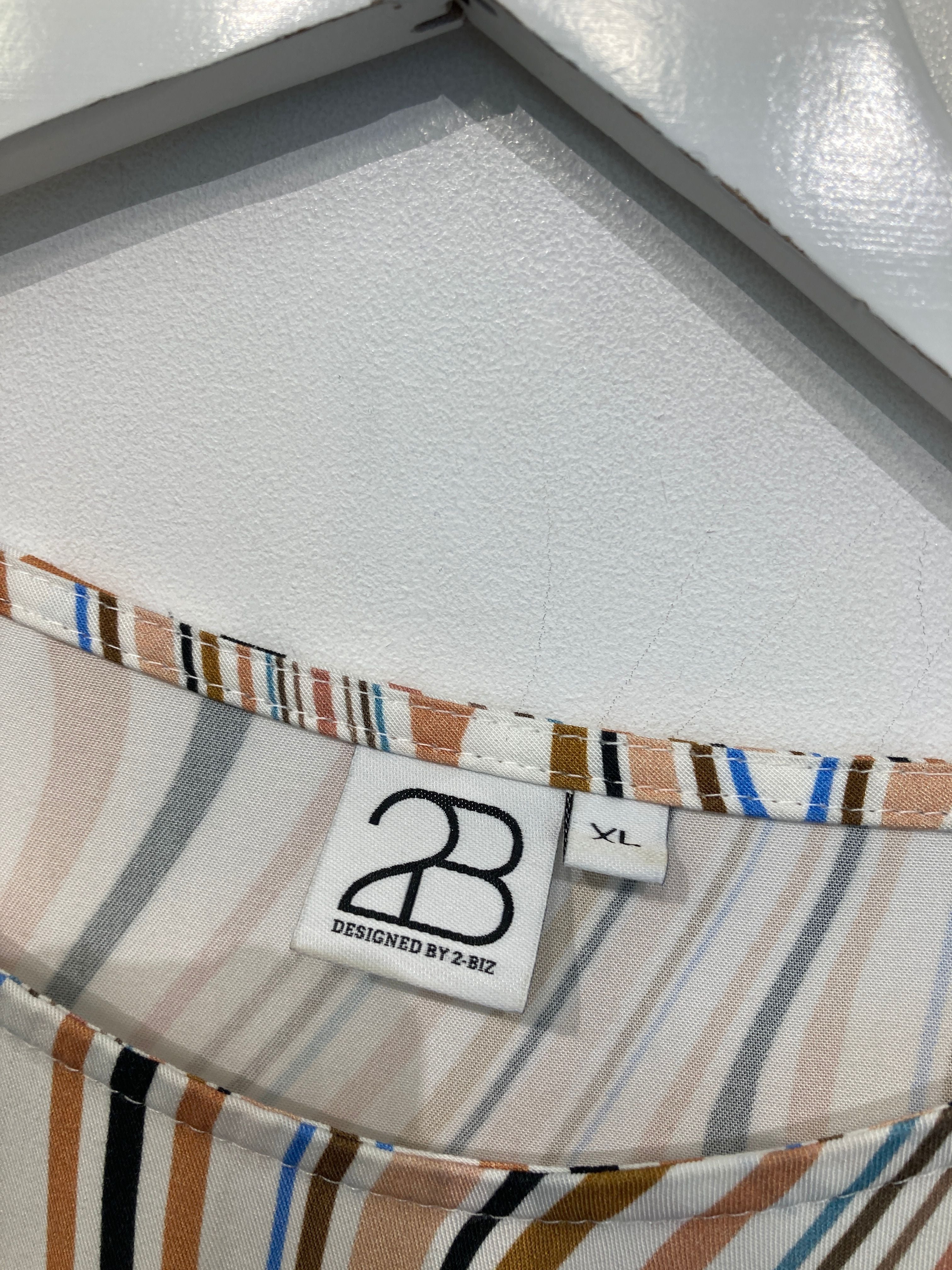 2-Biz Bluse