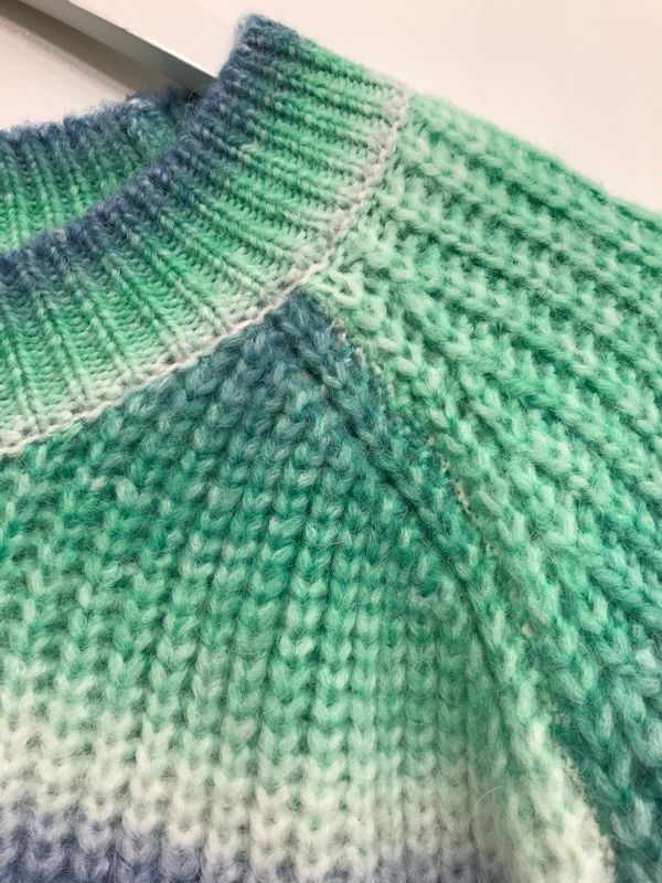 VRS Sweater
