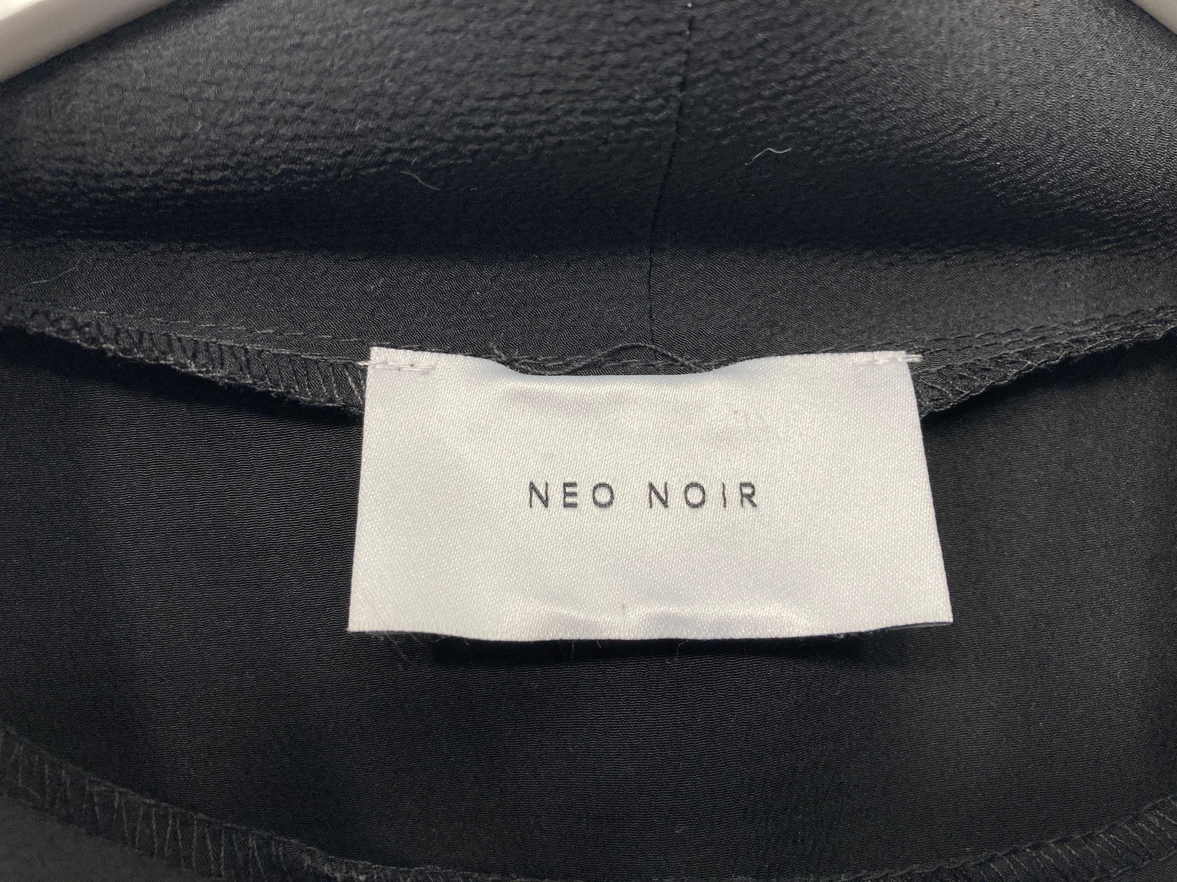 Neo Noir Bluse