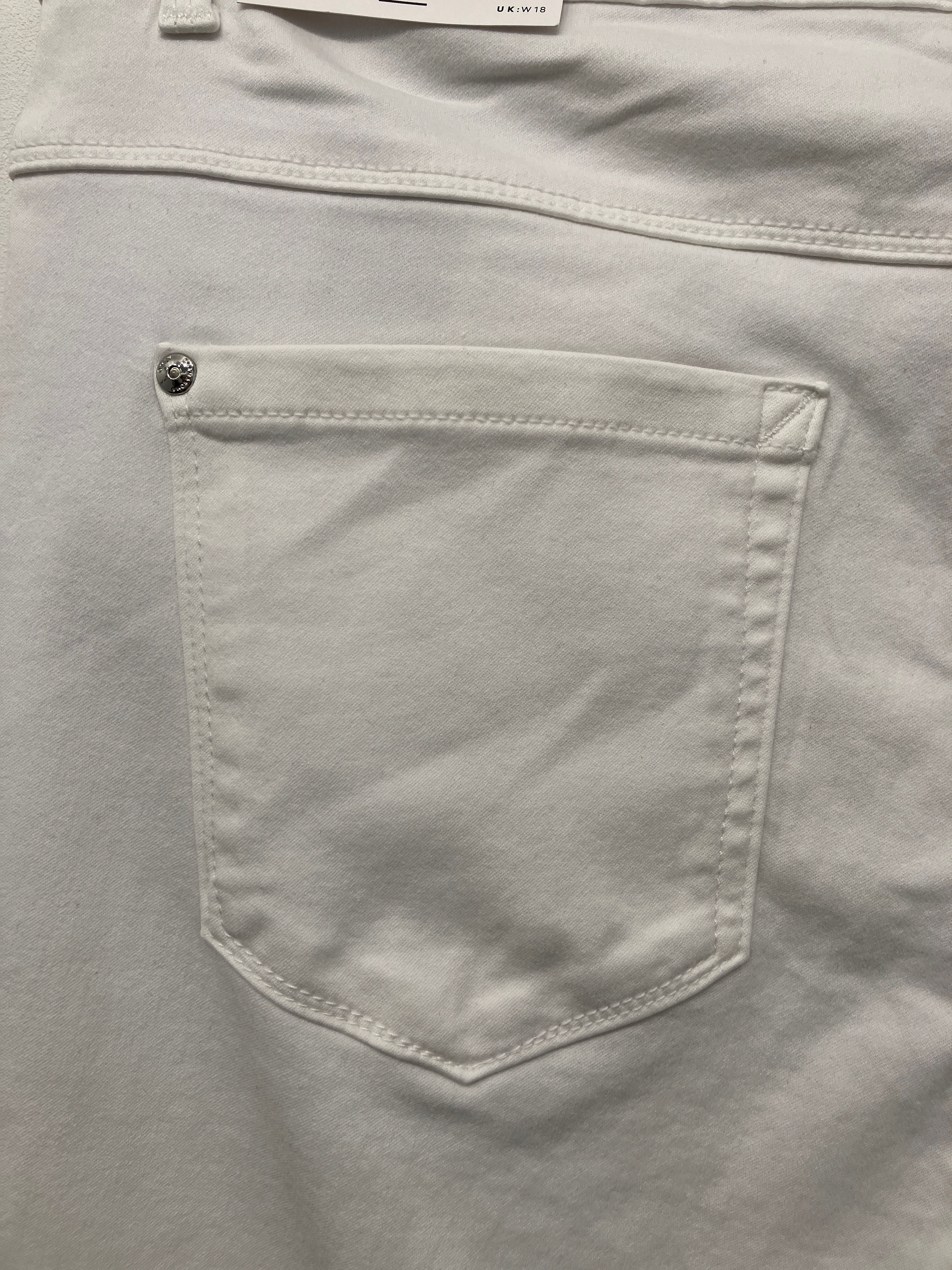Only Carmakoma Knickers