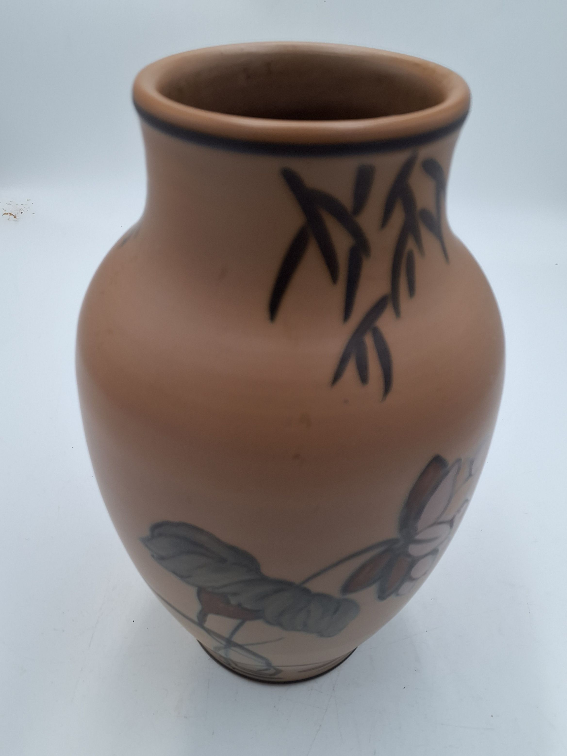 Vase med fuglemotiv