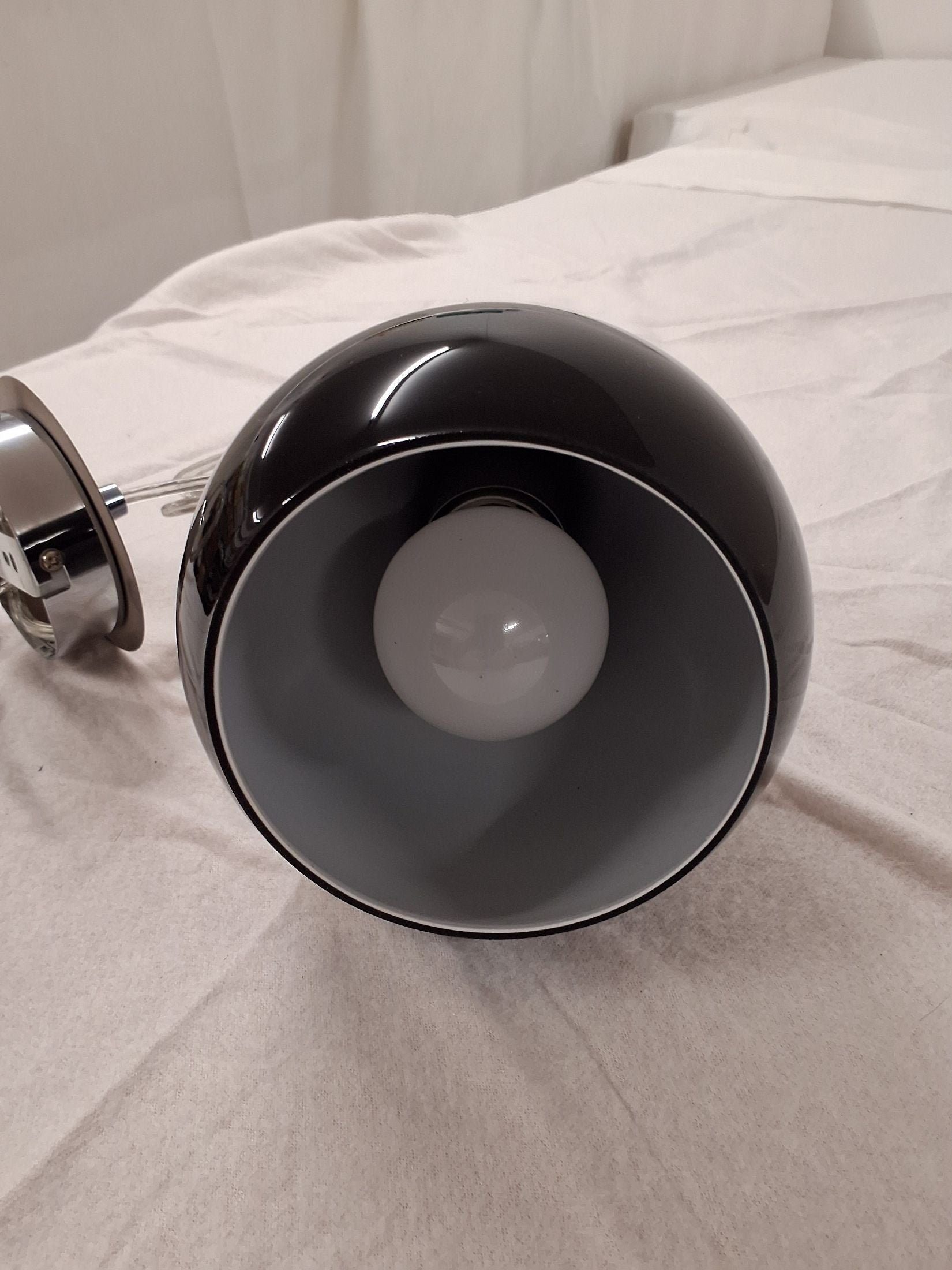 2 Dråbeformet lampe