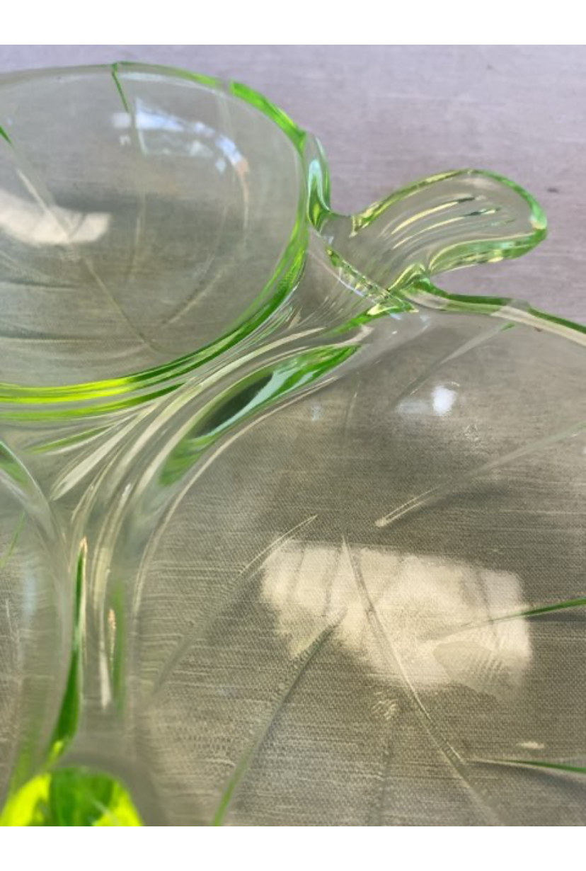 Uranium glas trekløver