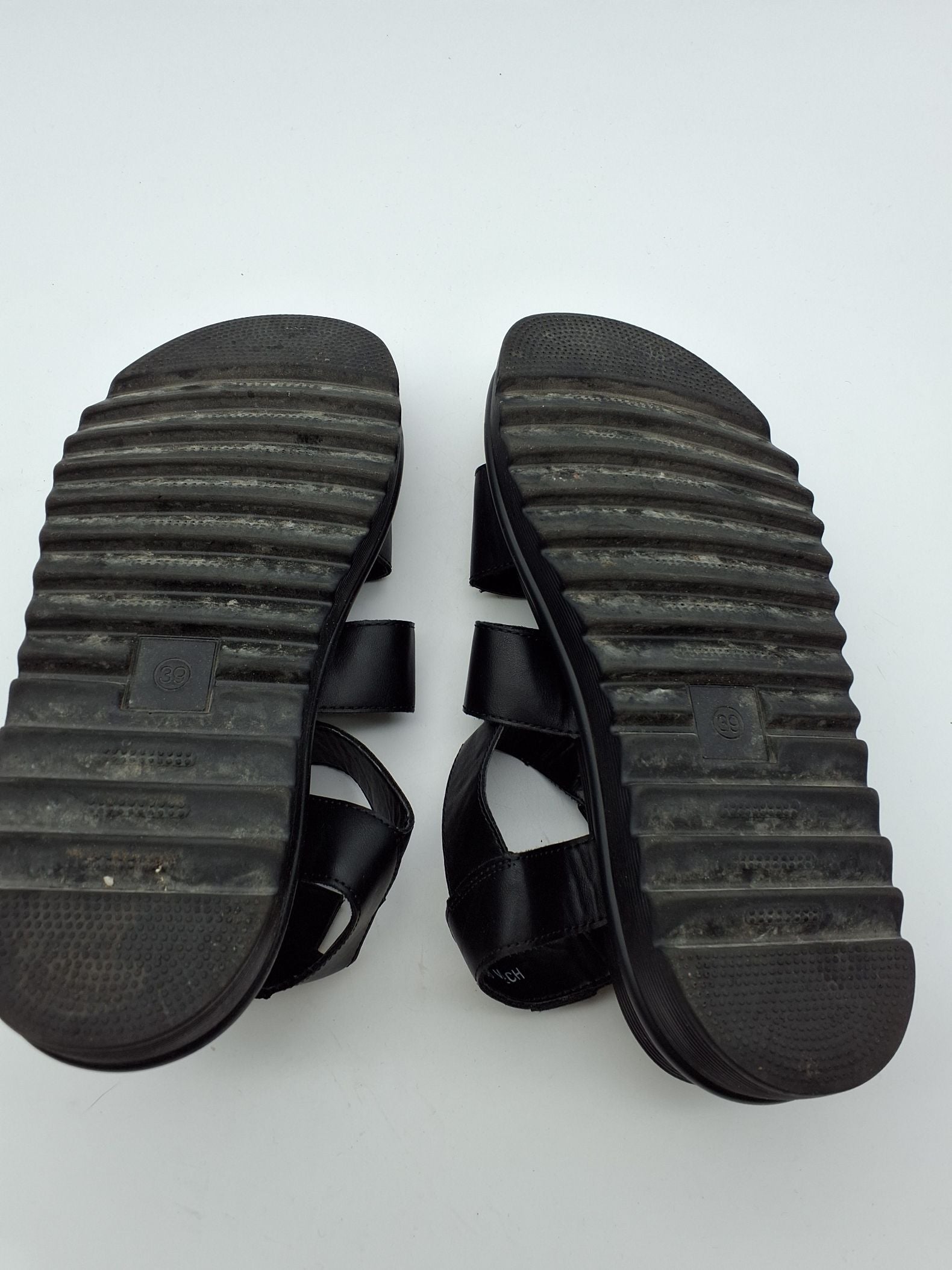 Xti Chunky-platform sandal